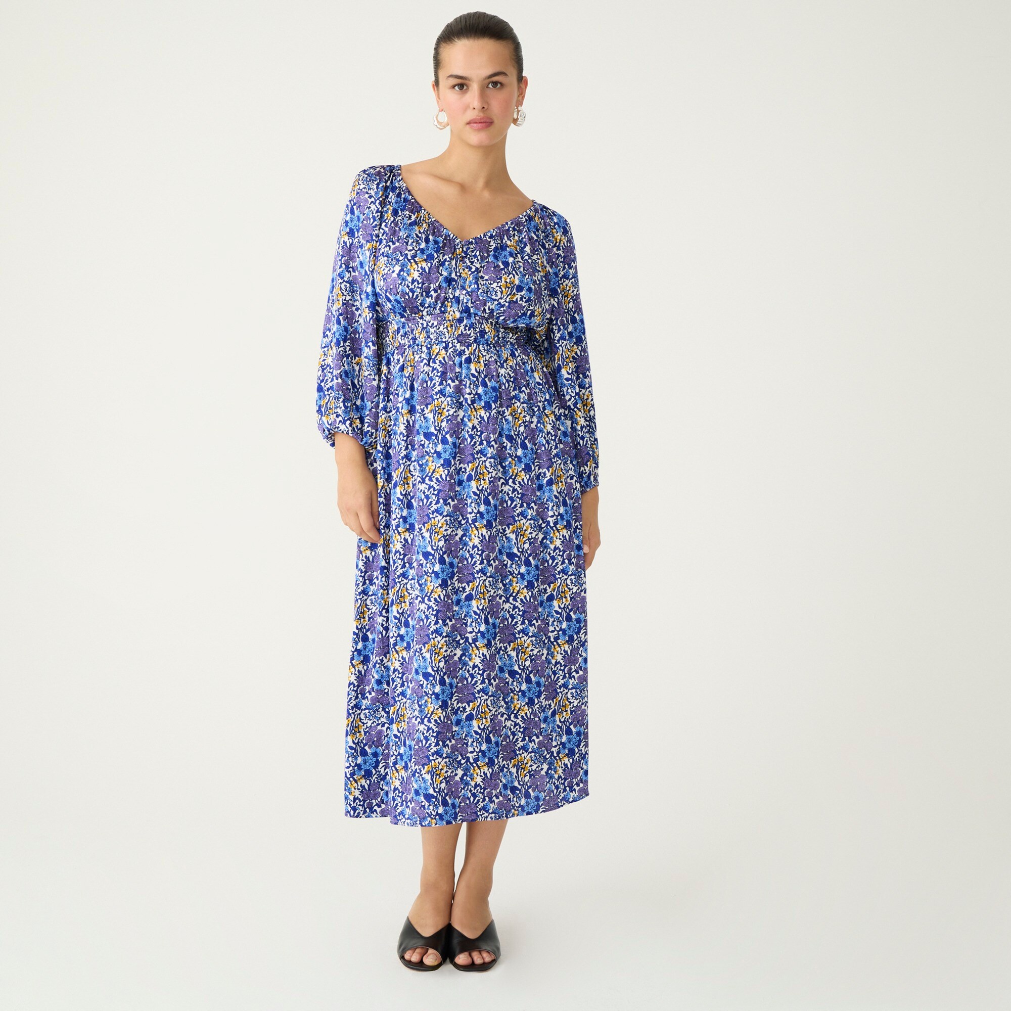  V-neck midi dress in f&ecirc;te floral print