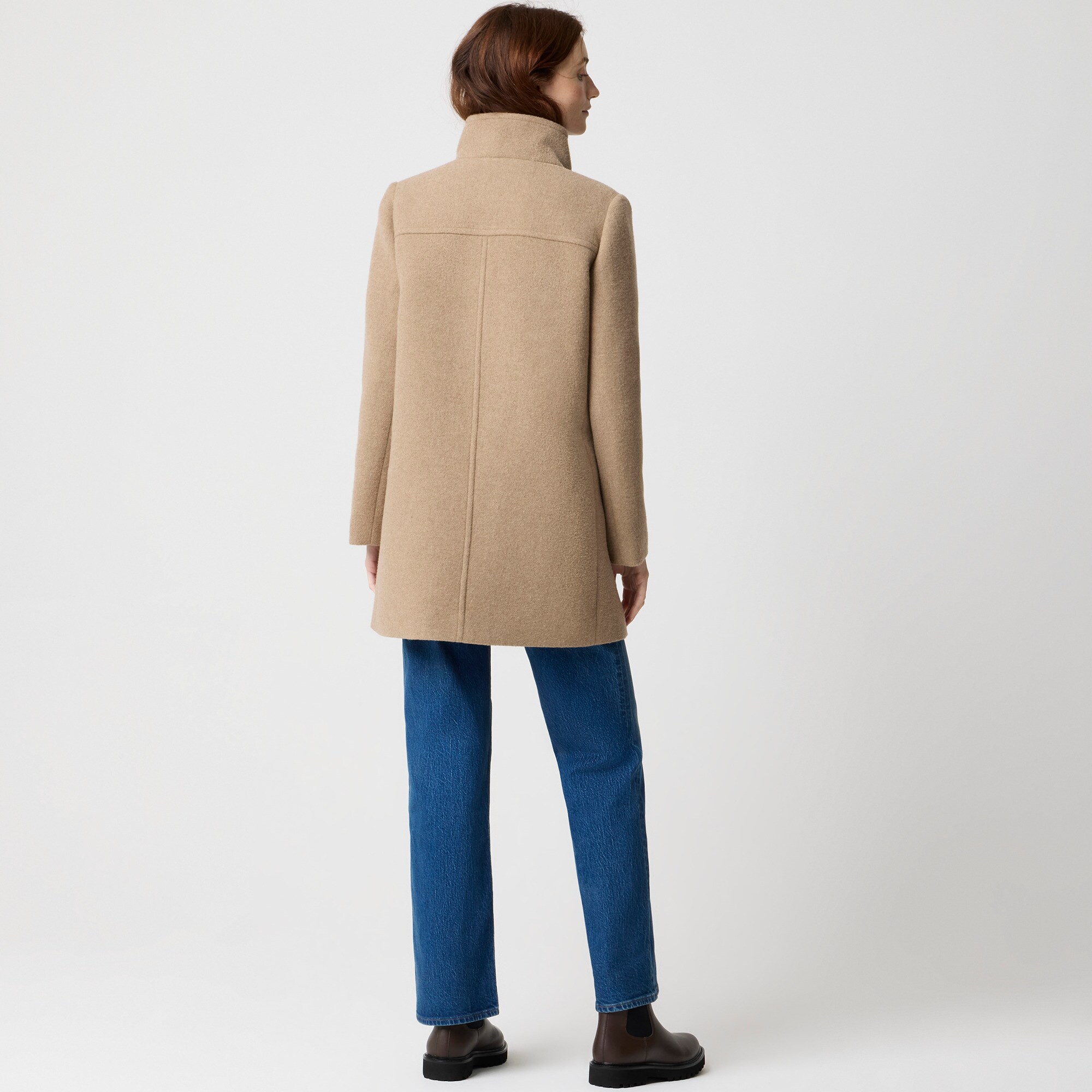 City coat with button neck