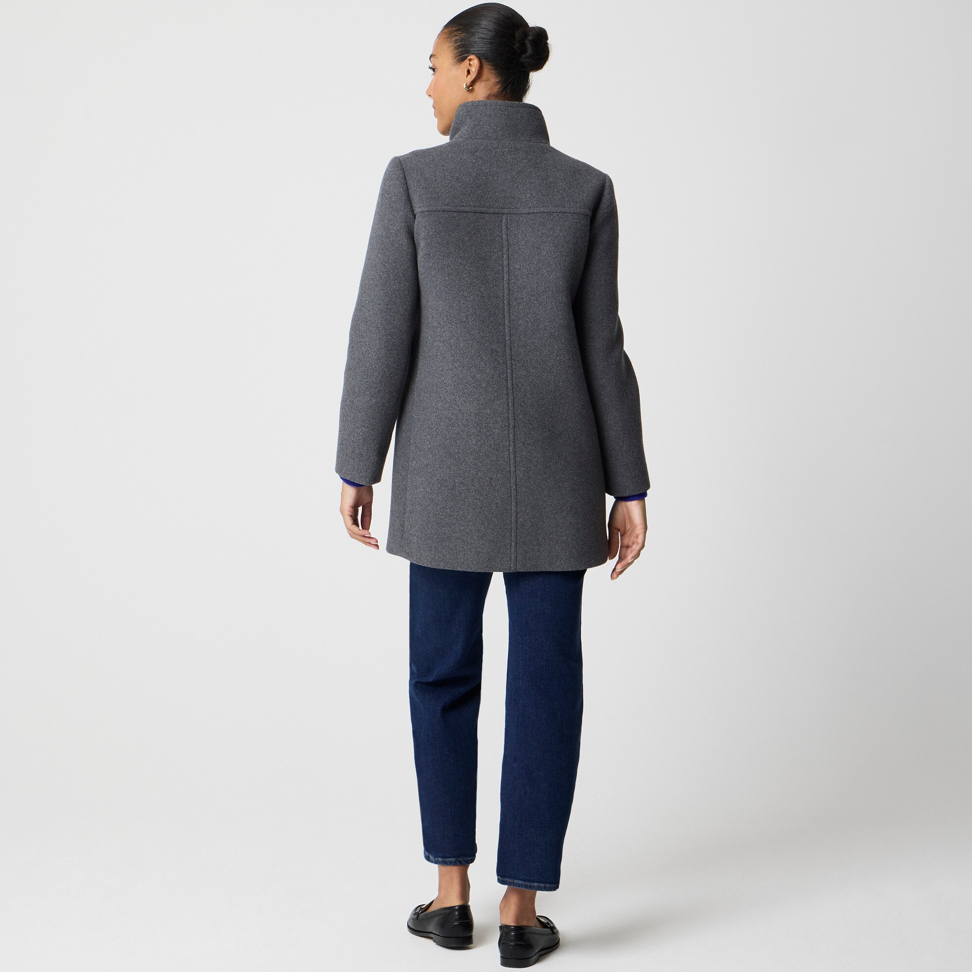 City coat with button neck