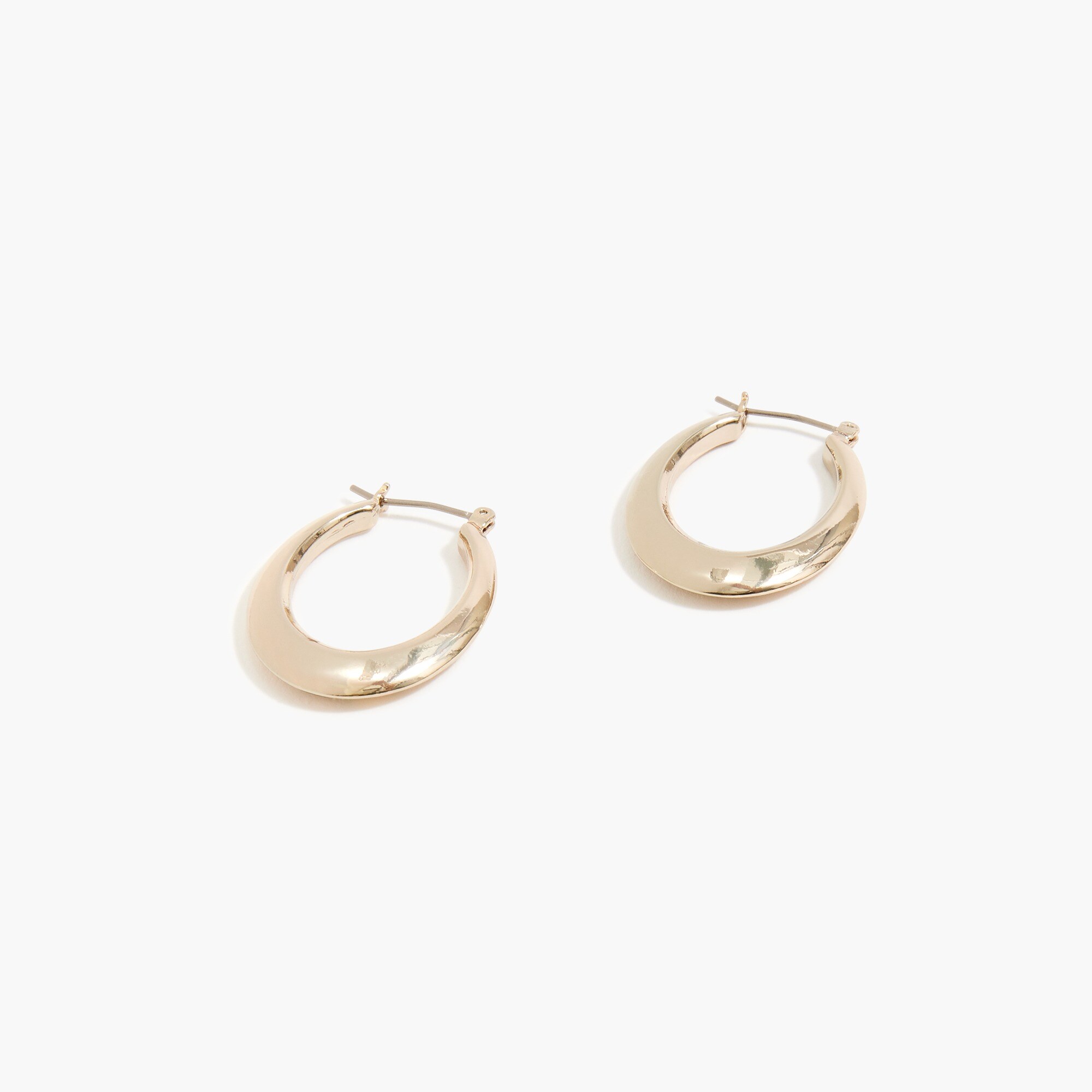 Oval hoop earrings