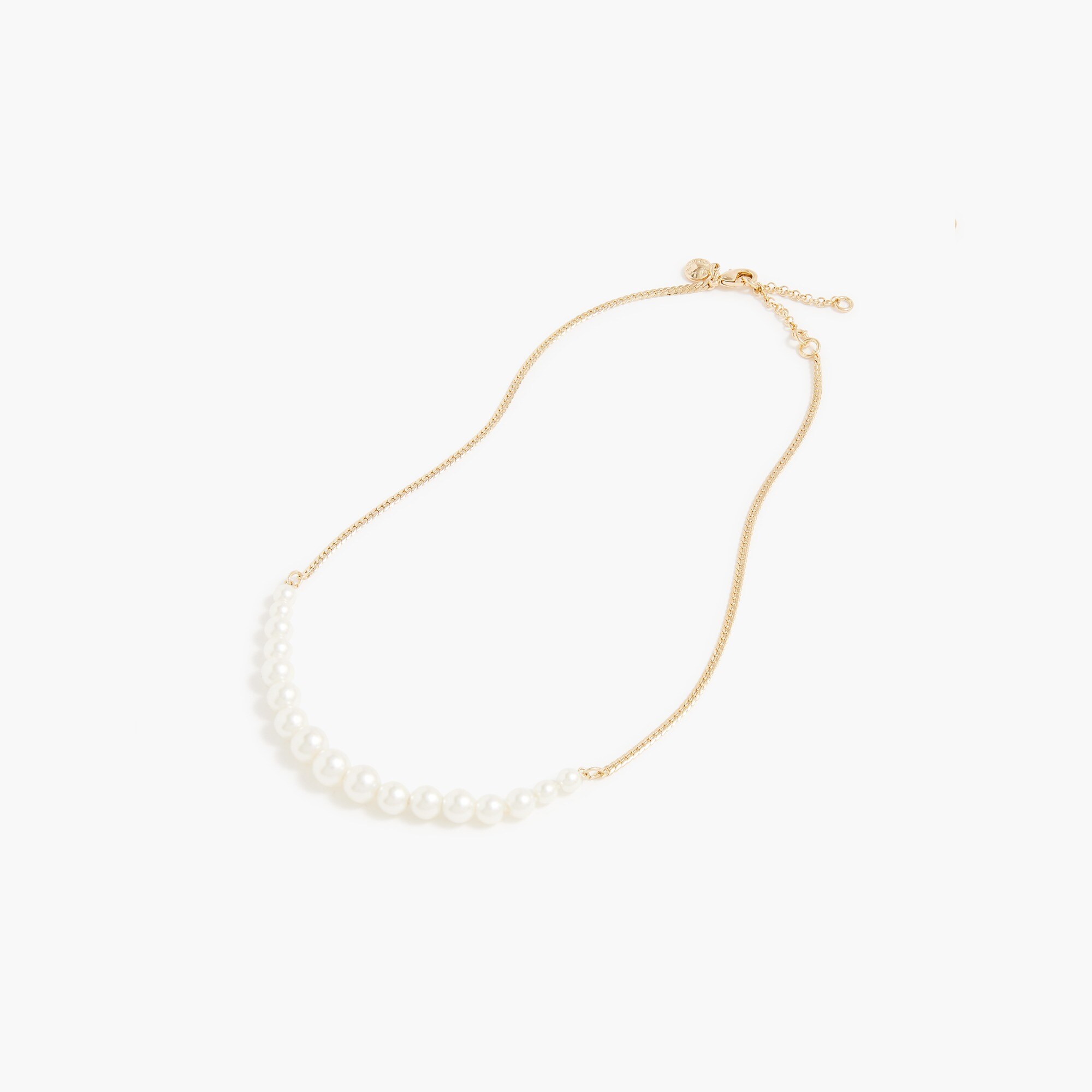 Gold necklace with row of pearls
