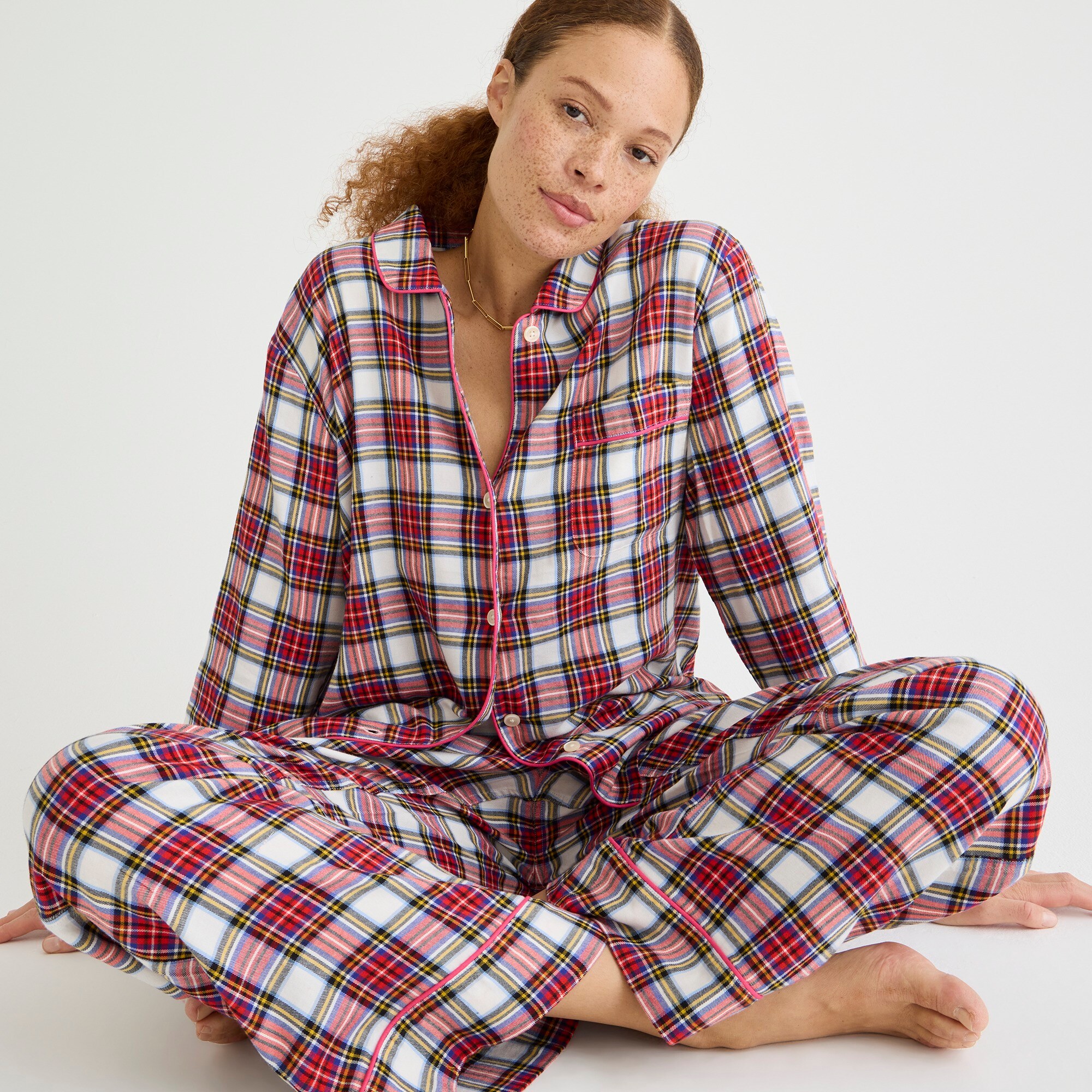 Flannel long-sleeve pajama pant set in white Stewart tartan