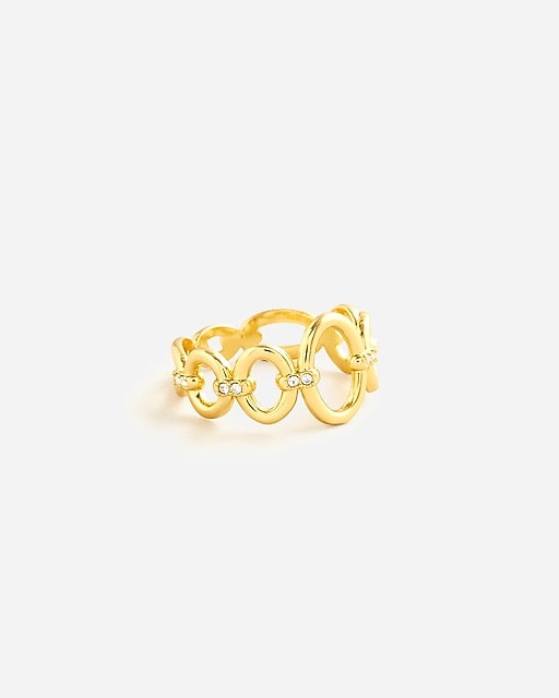  Metallic oval link ring