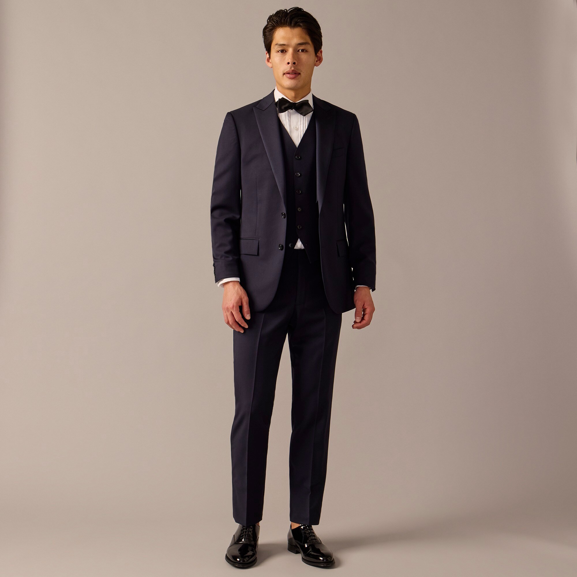 Ludlow Slim-fit tuxedo vest in Italian wool