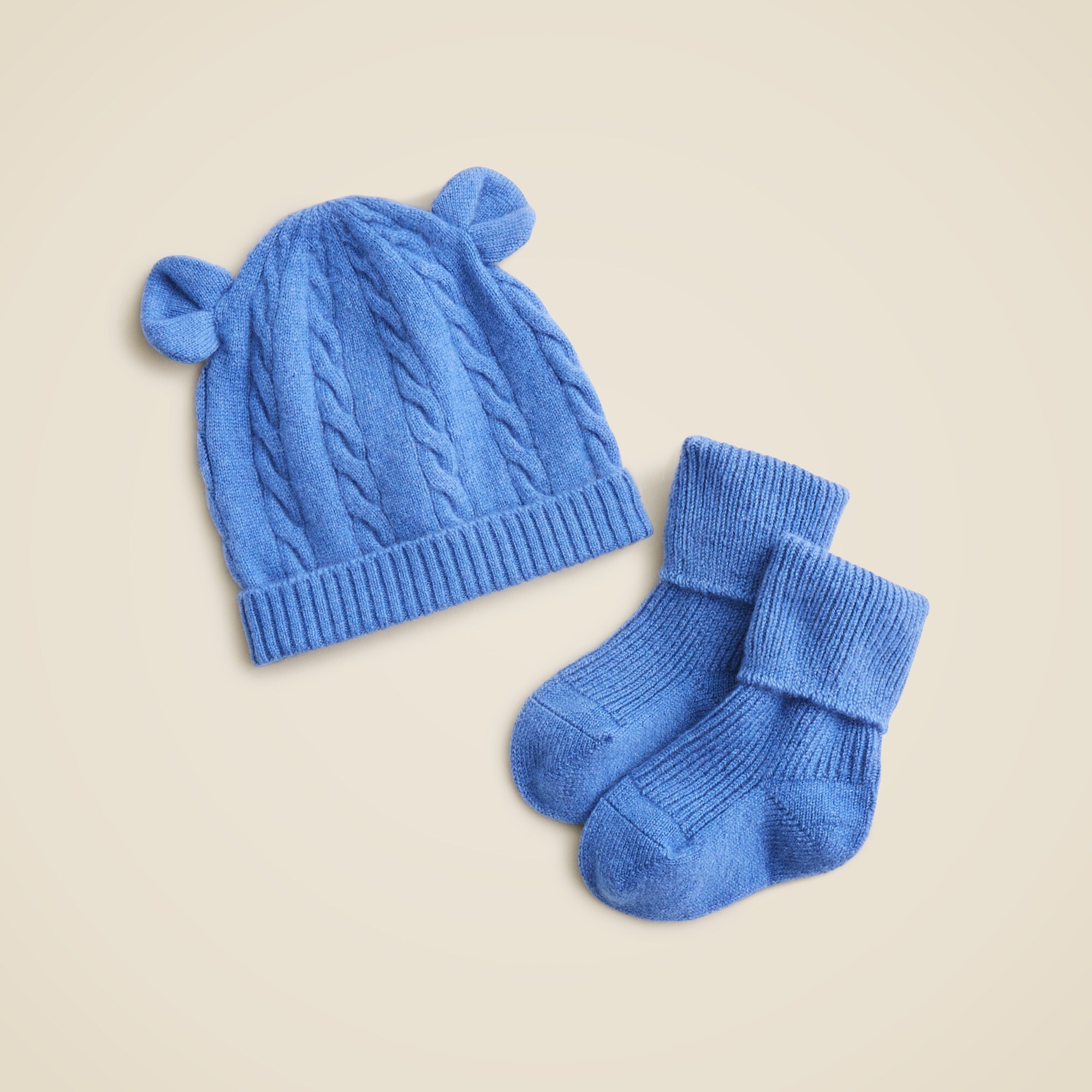 babys Limited-edition baby cashmere beanie and booties set