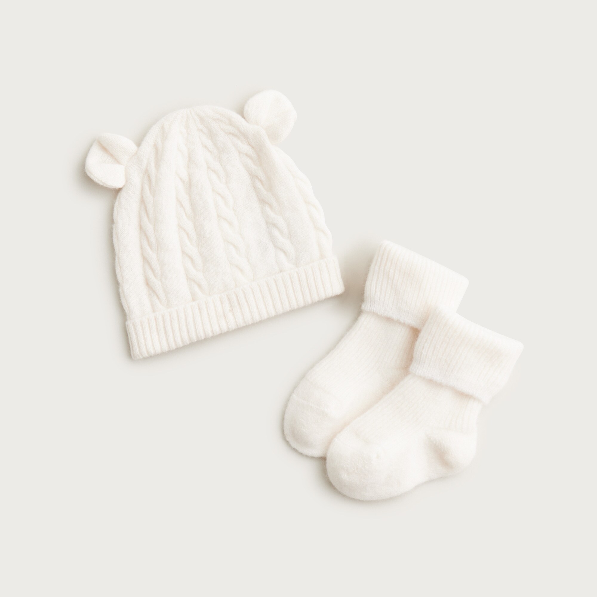 babys Limited-edition baby cashmere beanie and booties set