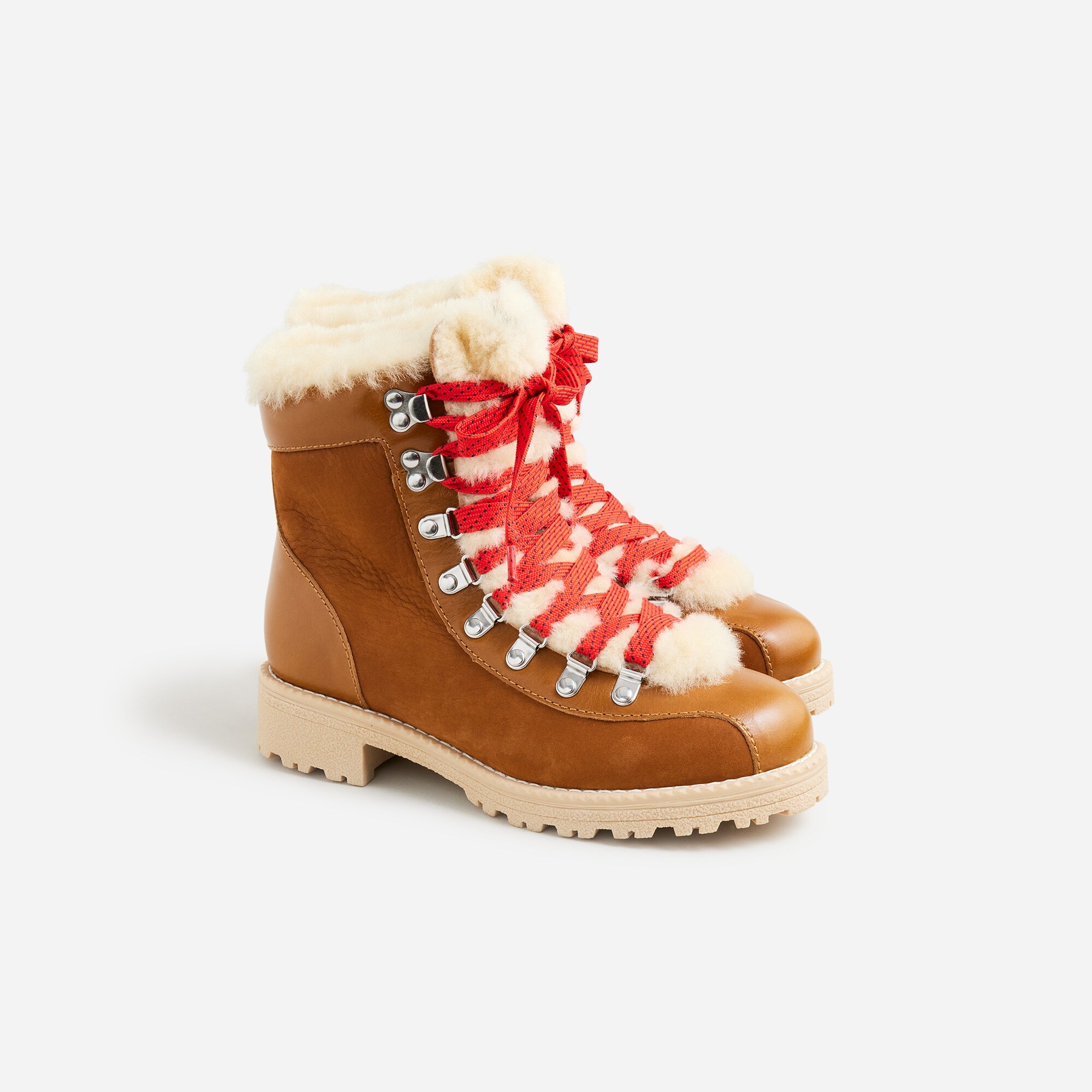 New Nordic boots in leather and nubuck
