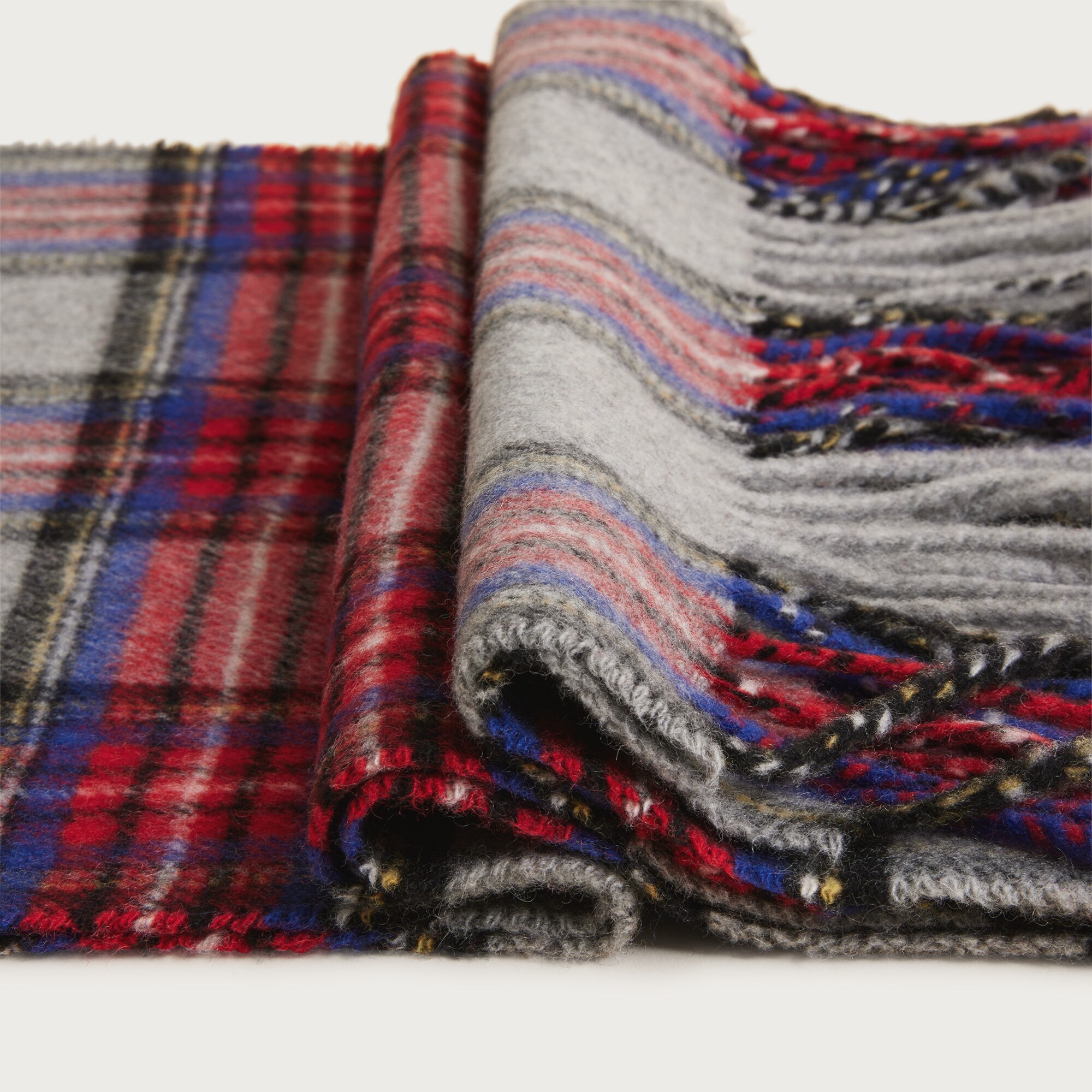 Cashmere-blend scarf in plaid