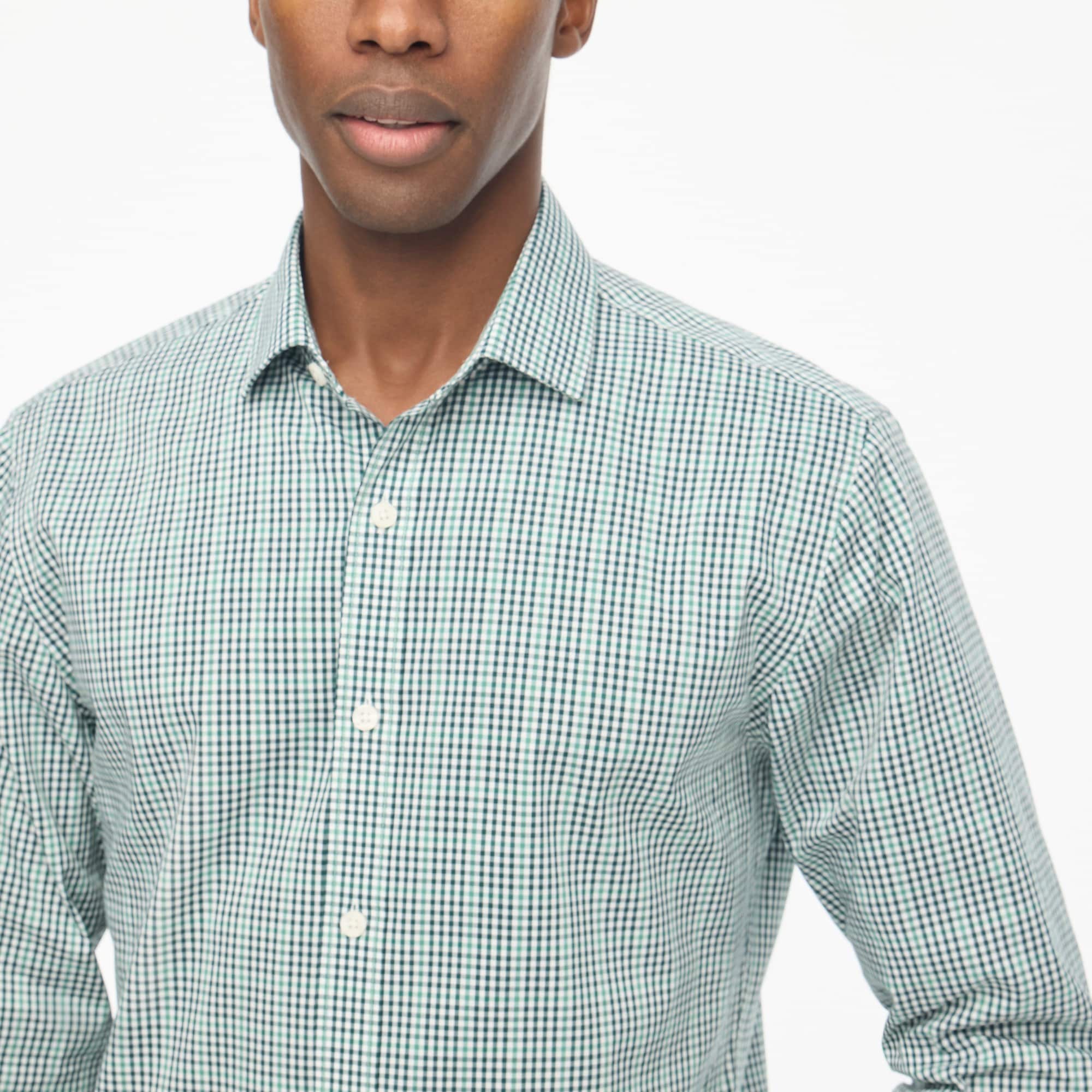Slim performance dress shirt