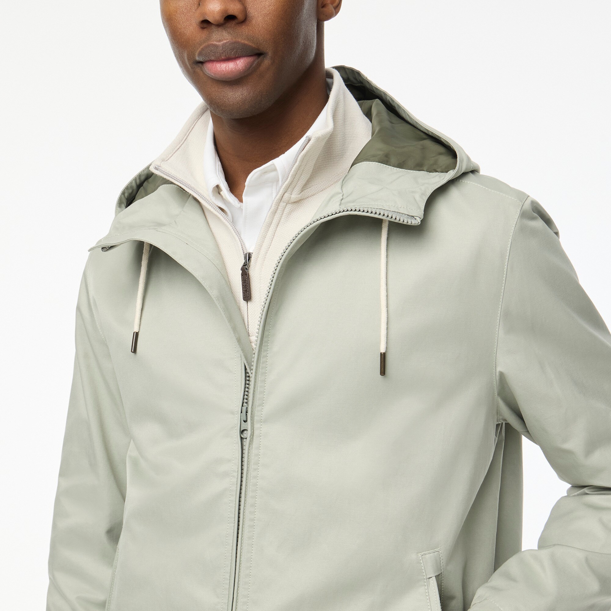 Lightweight hooded jacket