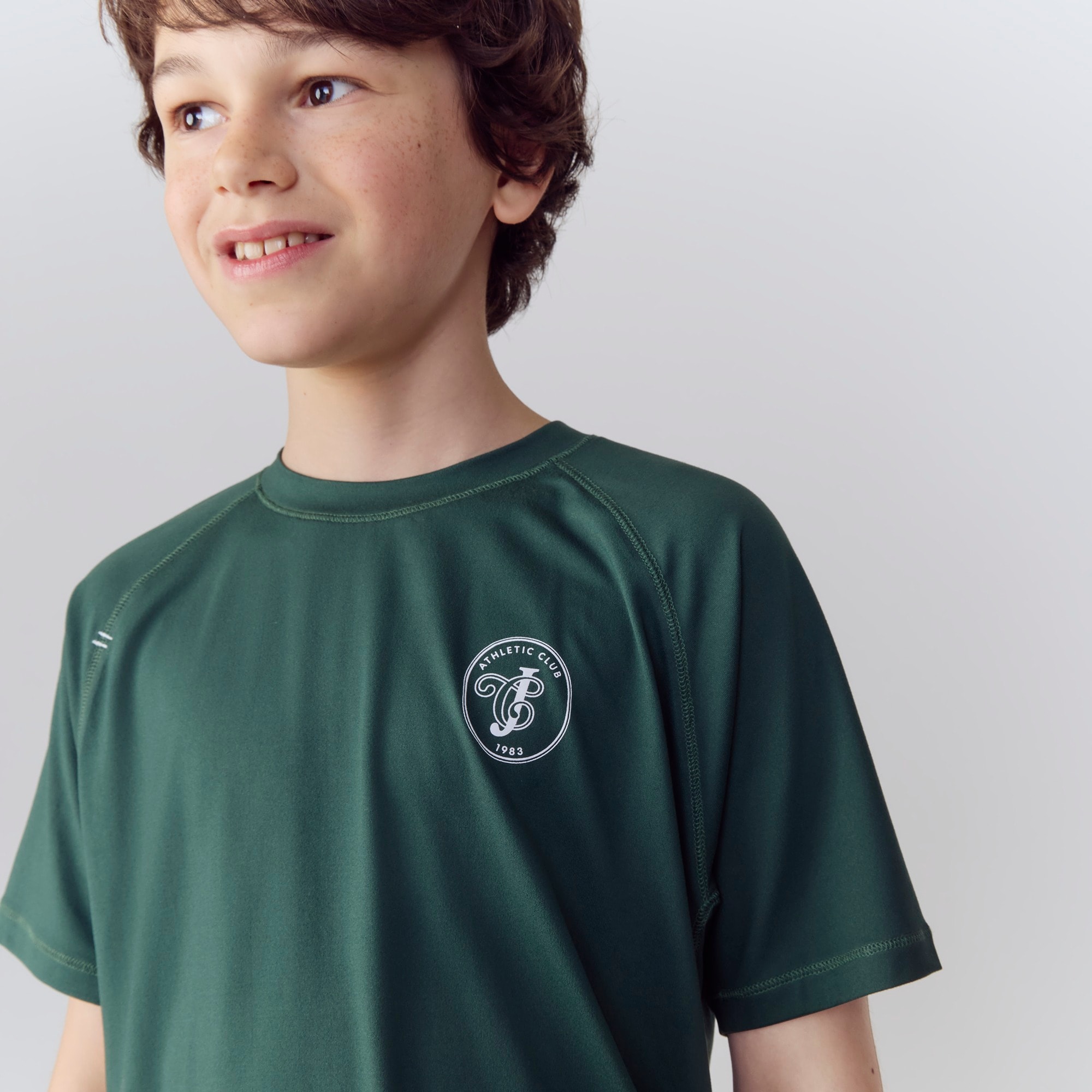  Kids' relaxed active graphic T-shirt