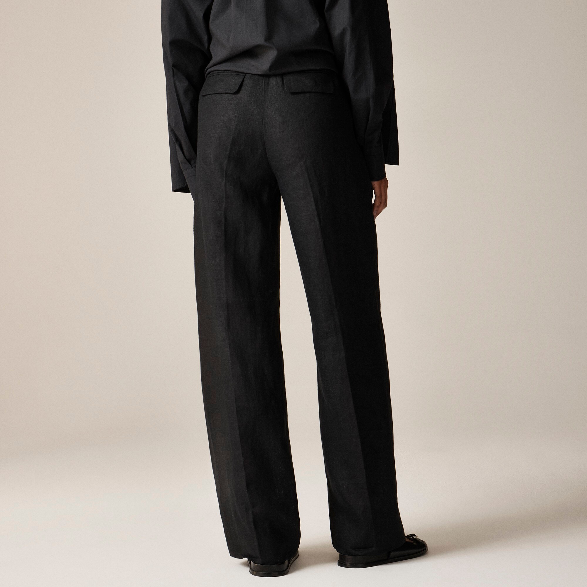 Wide-leg Essential pant in linen