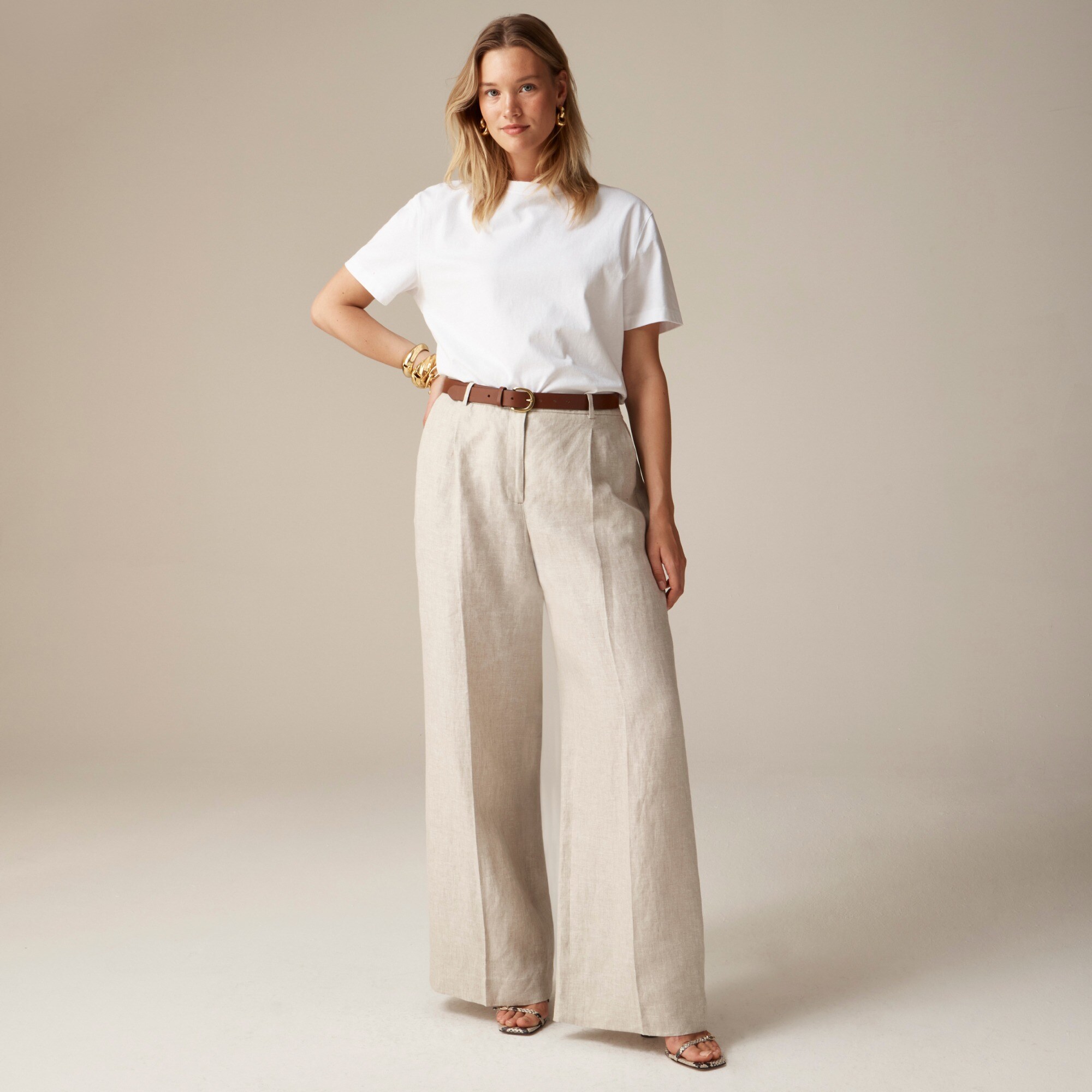 Wide-leg Essential pant in linen