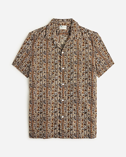  Short-sleeve slub cotton-linen blend camp-collar shirt in print
