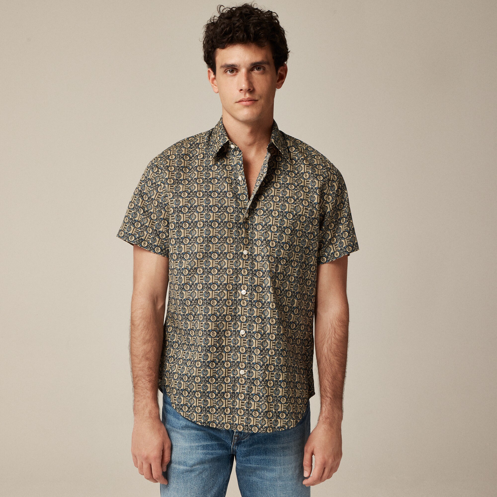Short-sleeve Slub Cotton-linen Blend Camp-collar Shirt In Print