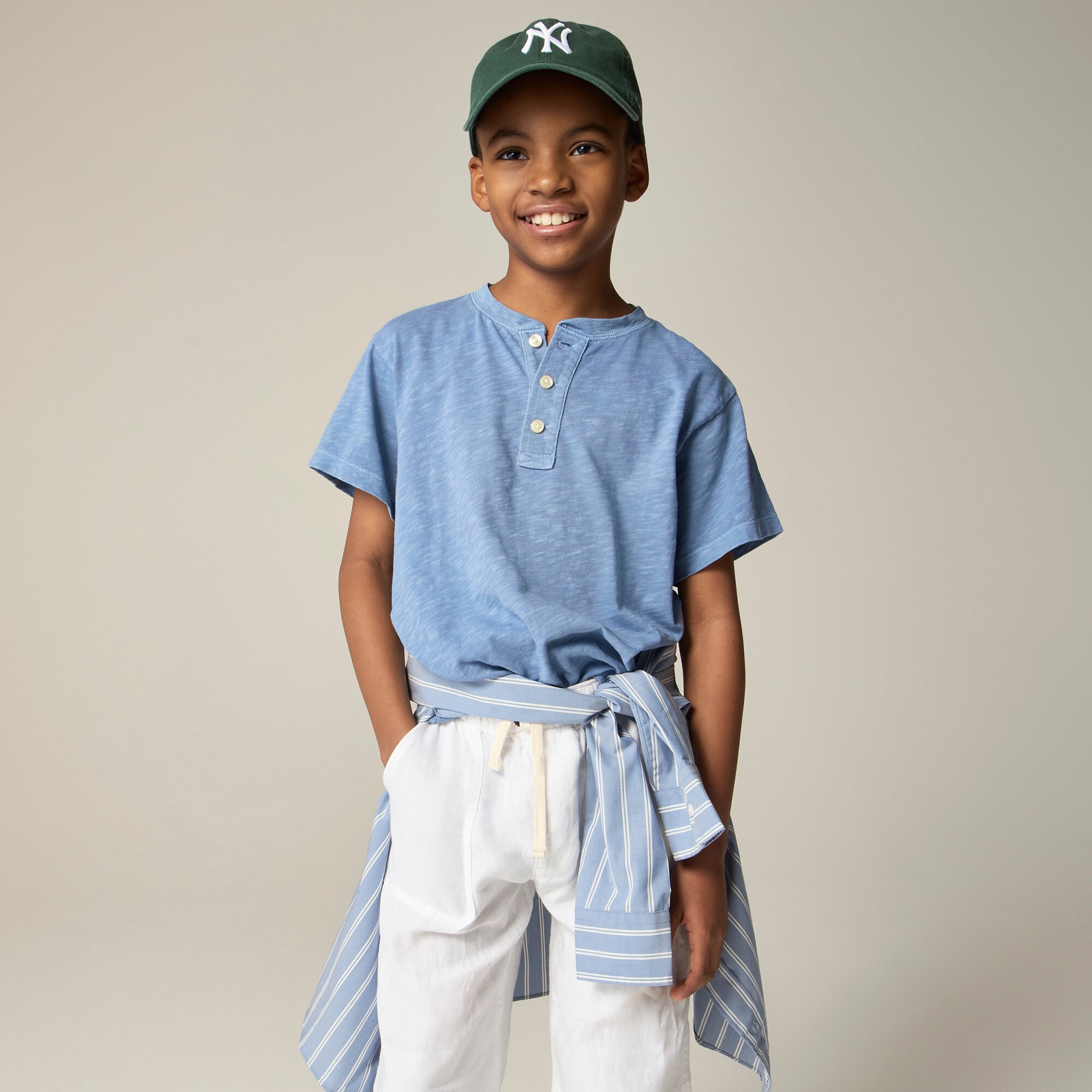Kids' short-sleeve garment-dyed henley