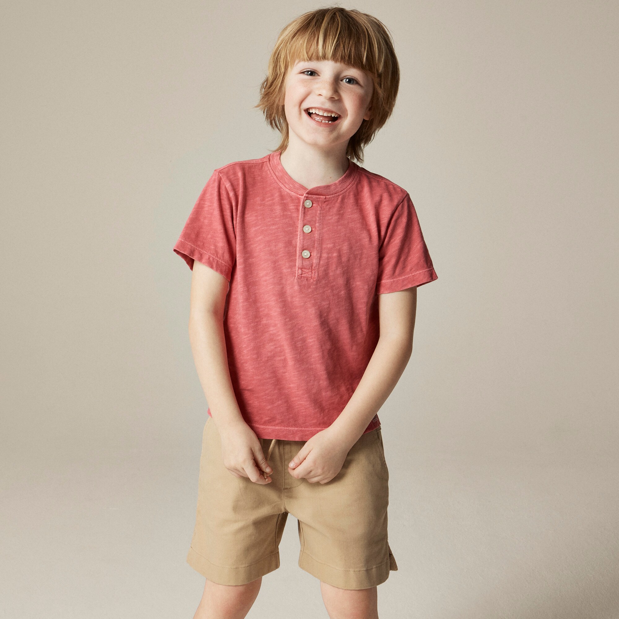 Kids' short-sleeve garment-dyed henley