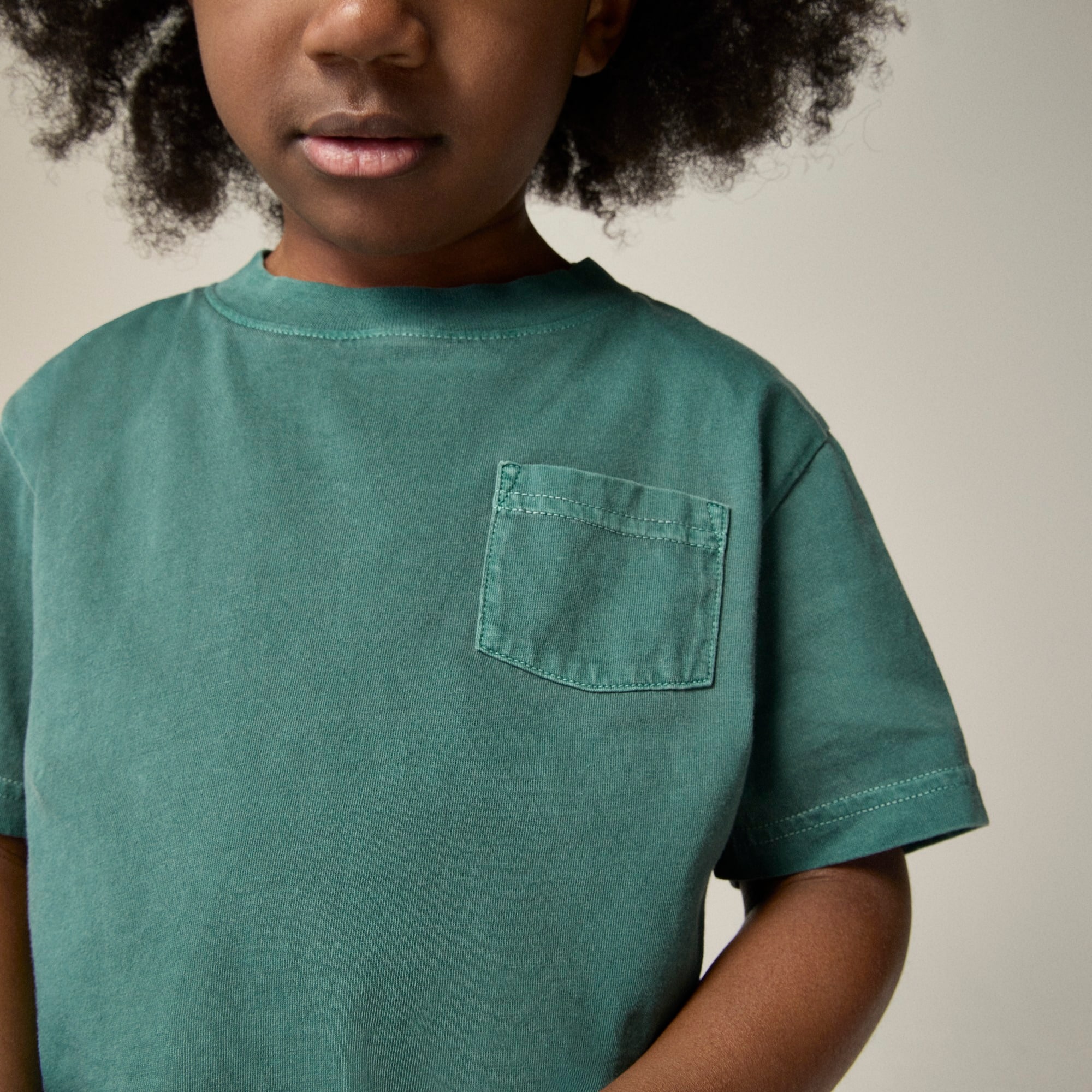 Kids' new garment-dyed pocket T-shirt