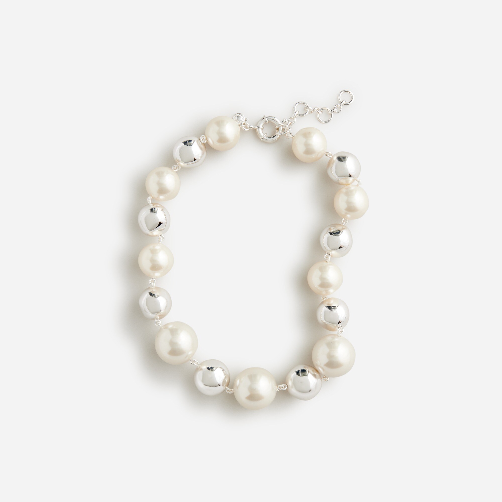  Oversized metallic ball and pearl necklace