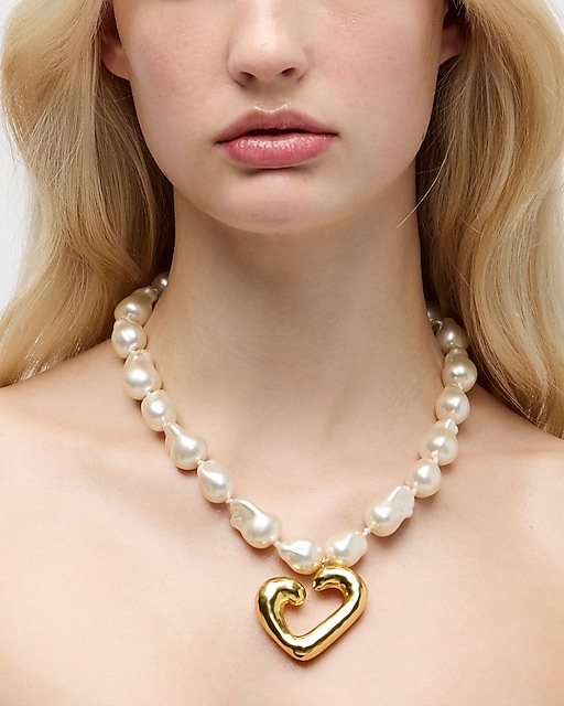 womens Heart and pearl pendant necklace
