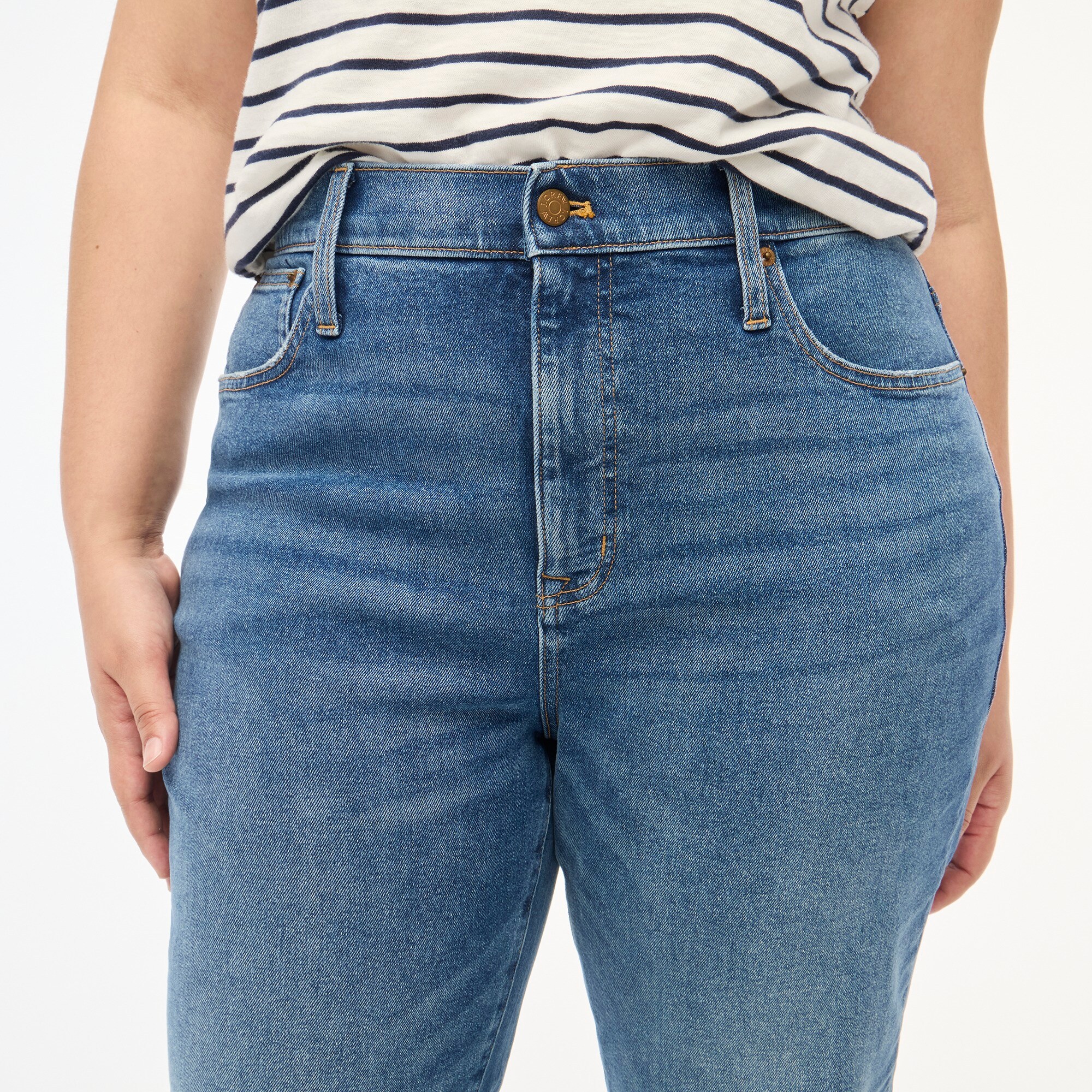 Petite essential straight jean in all-day stretch