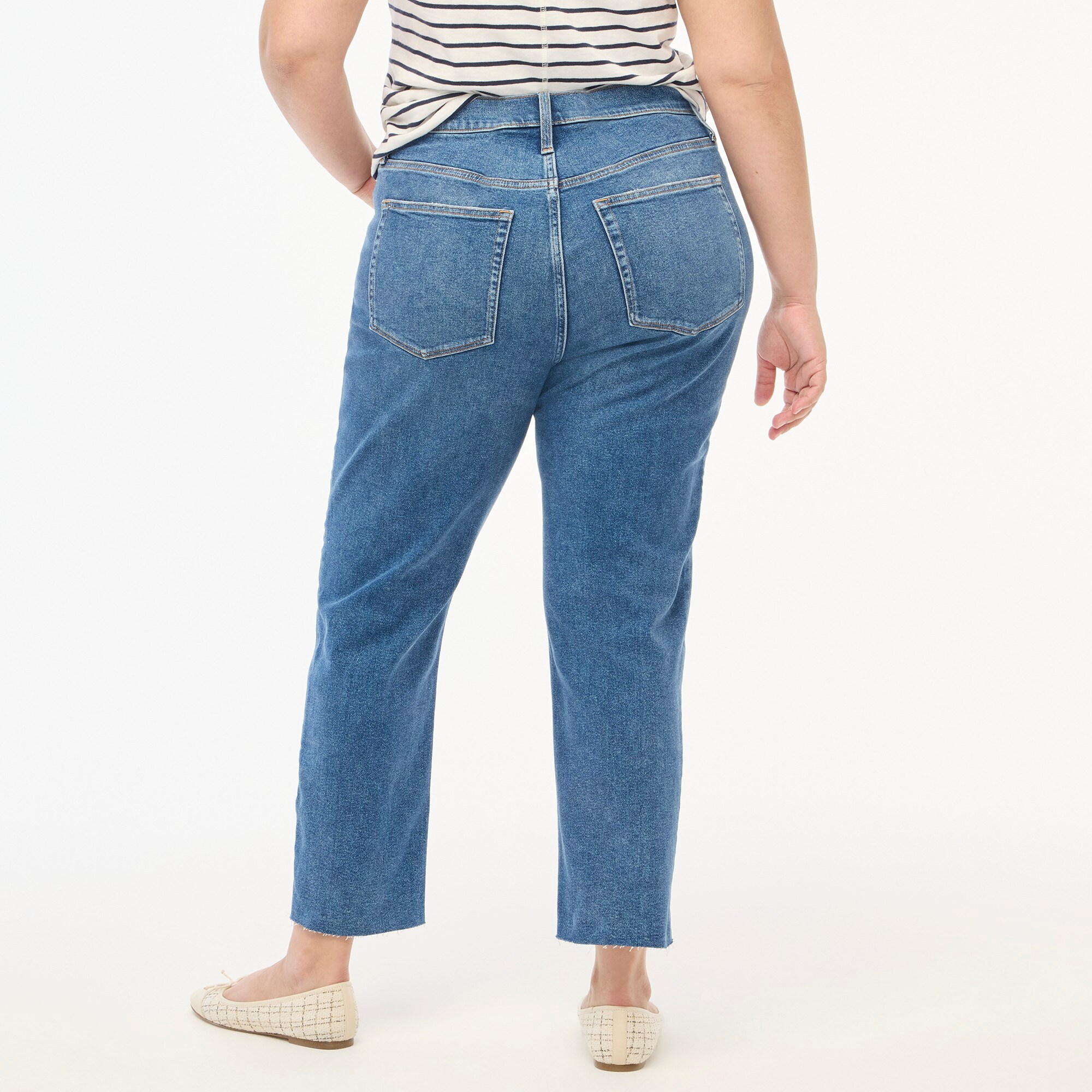Petite essential straight jean in all-day stretch