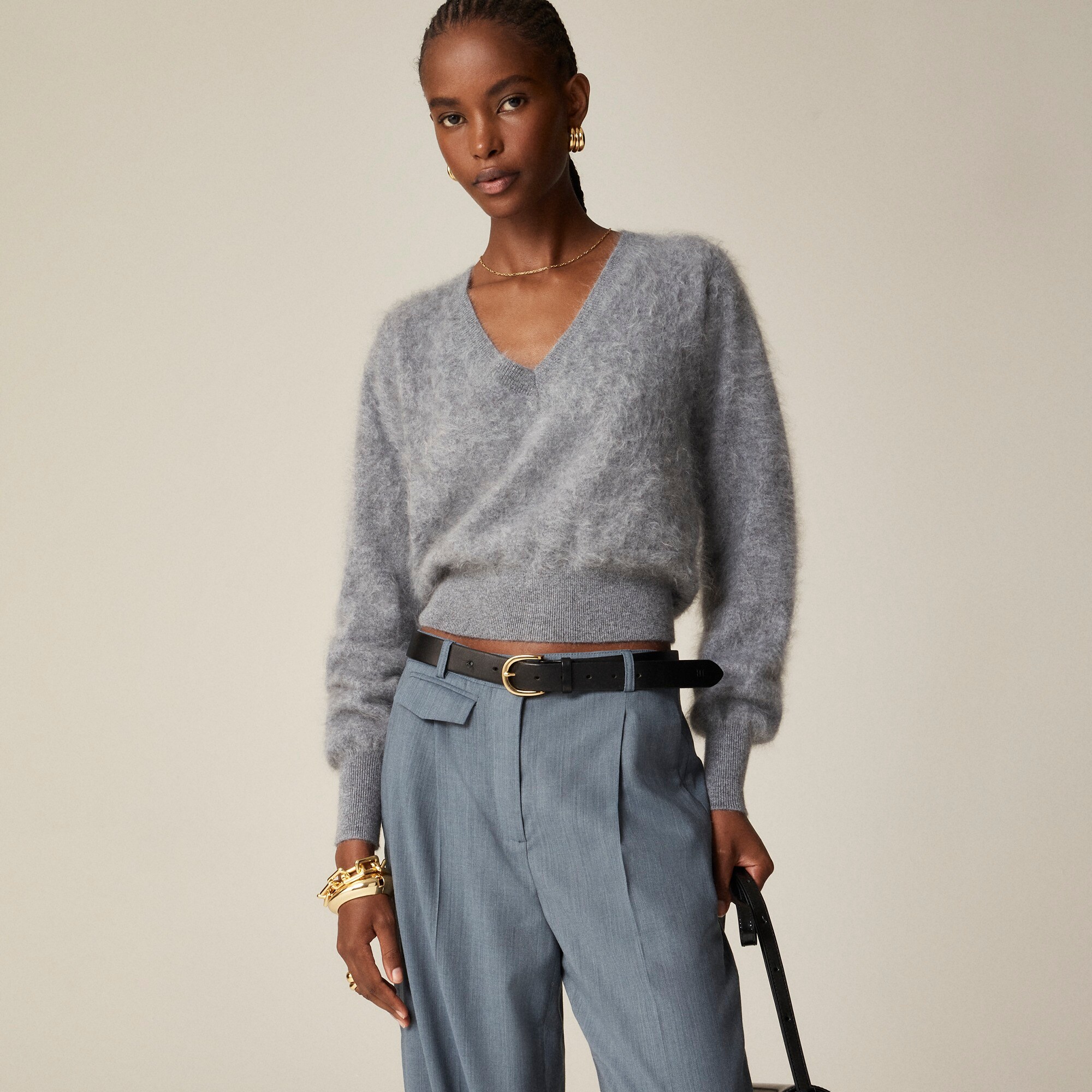  Brushed cashmere cropped V-neck sweater