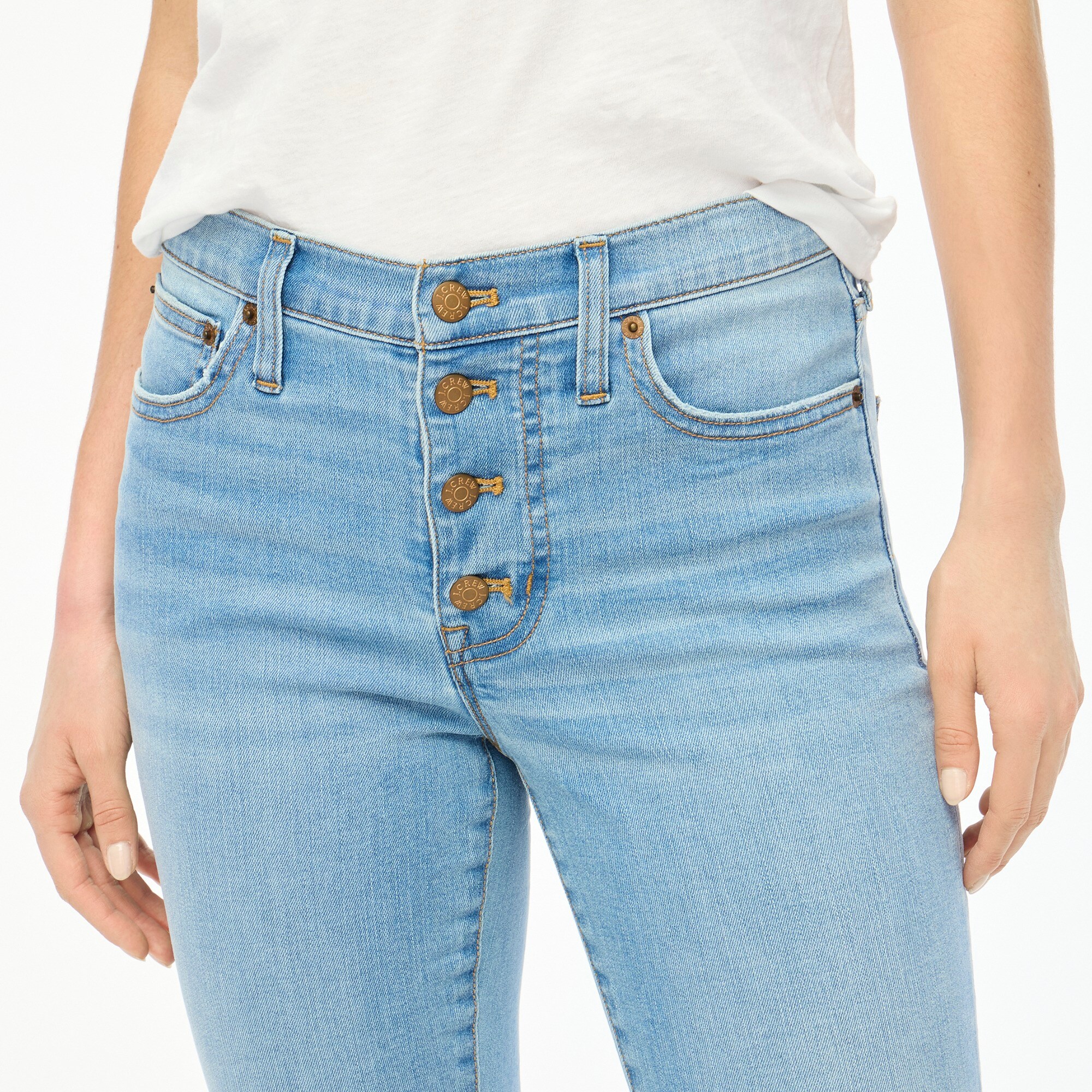 Petite 9" mid-rise skinny jean in signature stretch