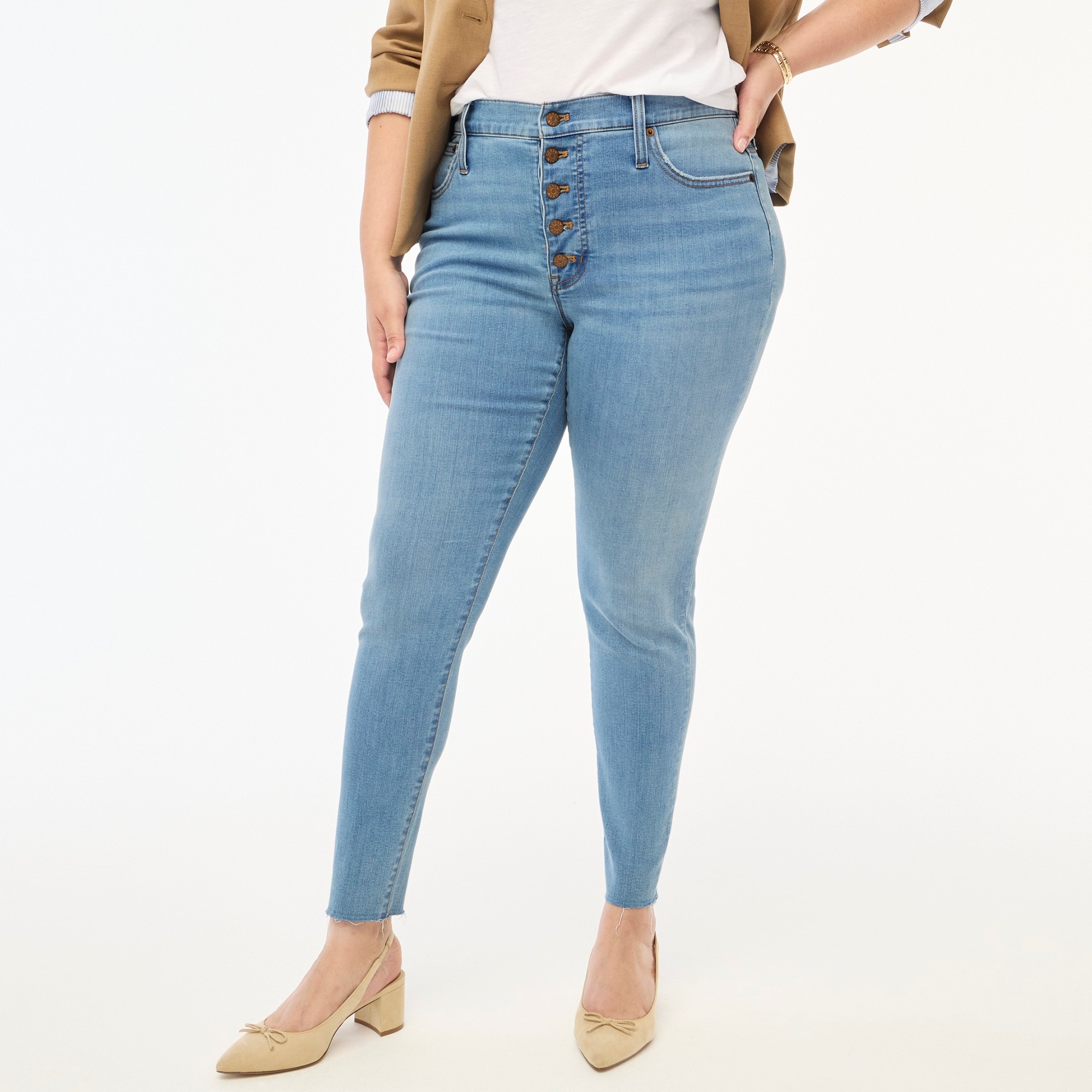Petite 9" mid-rise skinny jean in signature stretch