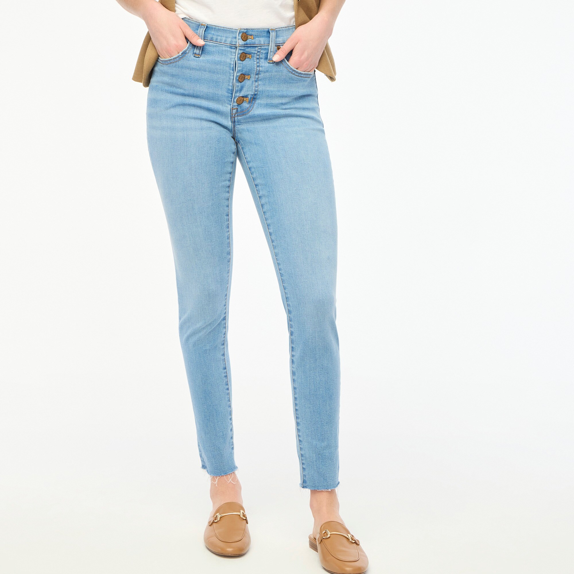 Petite 9" mid-rise skinny jean in signature stretch