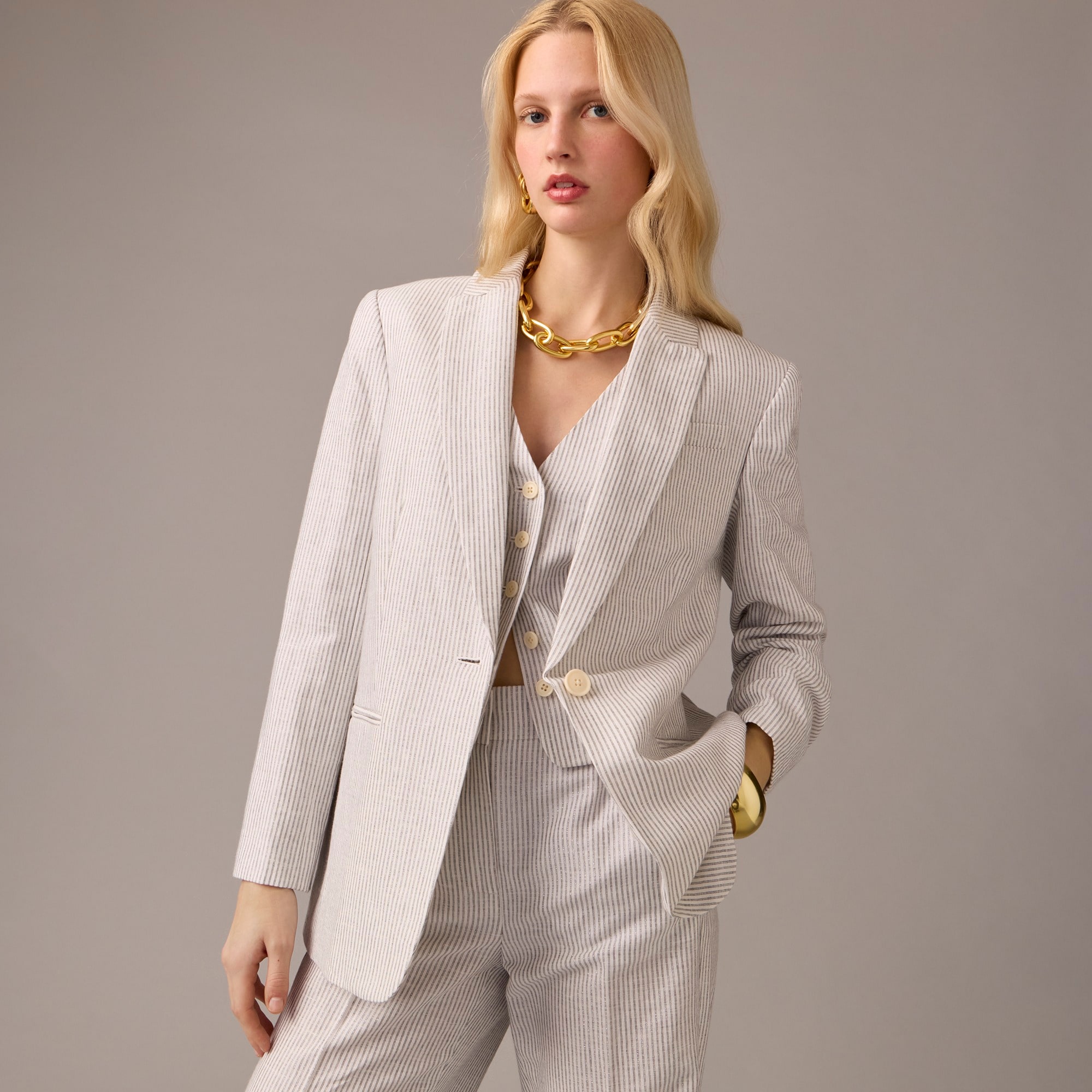  Collection tuxedo blazer in Italian linen blend with Lurex&reg; metallic threads
