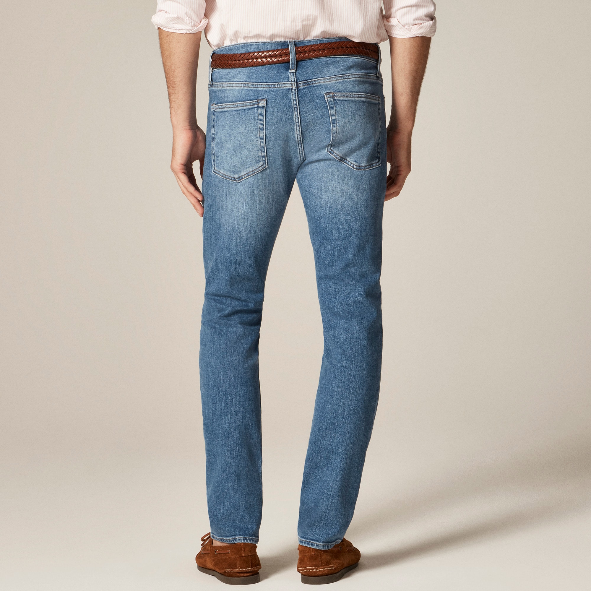 484 Slim-fit stretch jean in medium wash