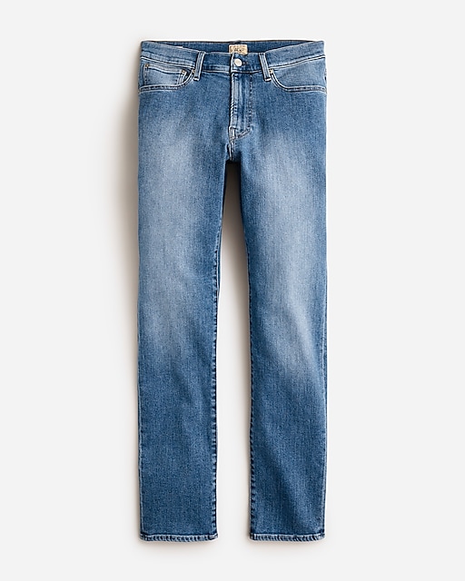  770&trade; Straight-fit stretch jean in medium wash
