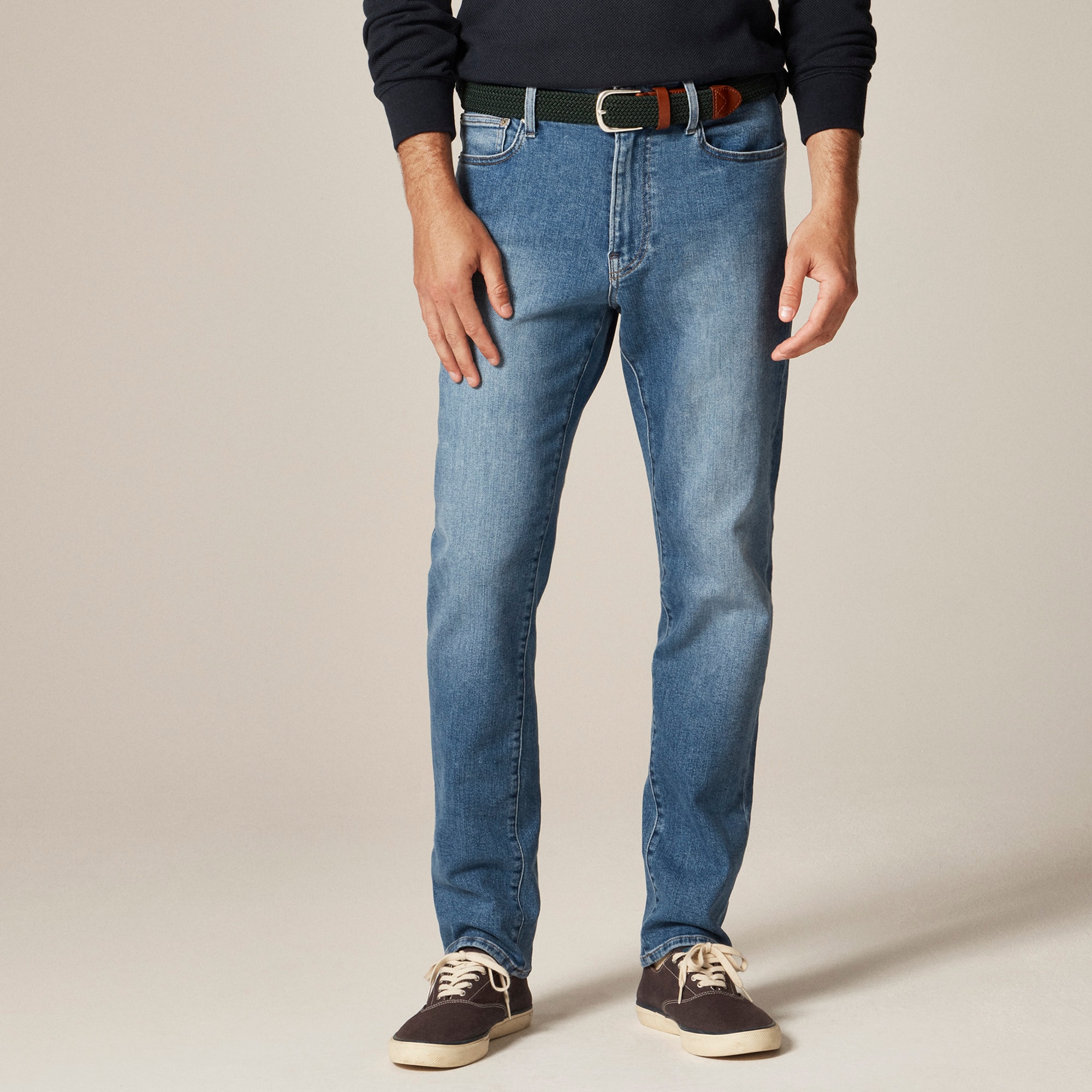 mens 1040 Athletic Tapered-fit stretch jean in medium wash