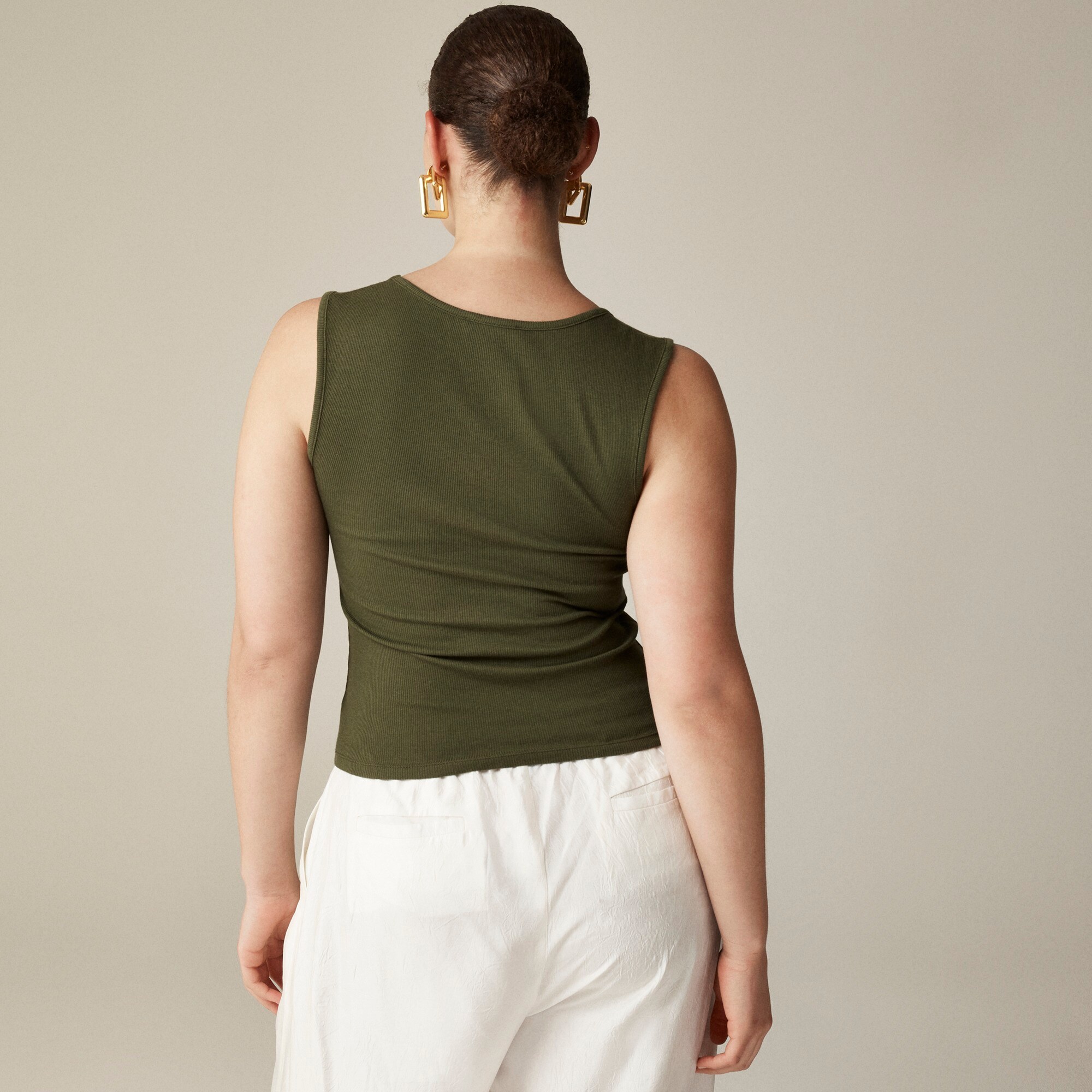 Cropped fine rib scoopneck tank top