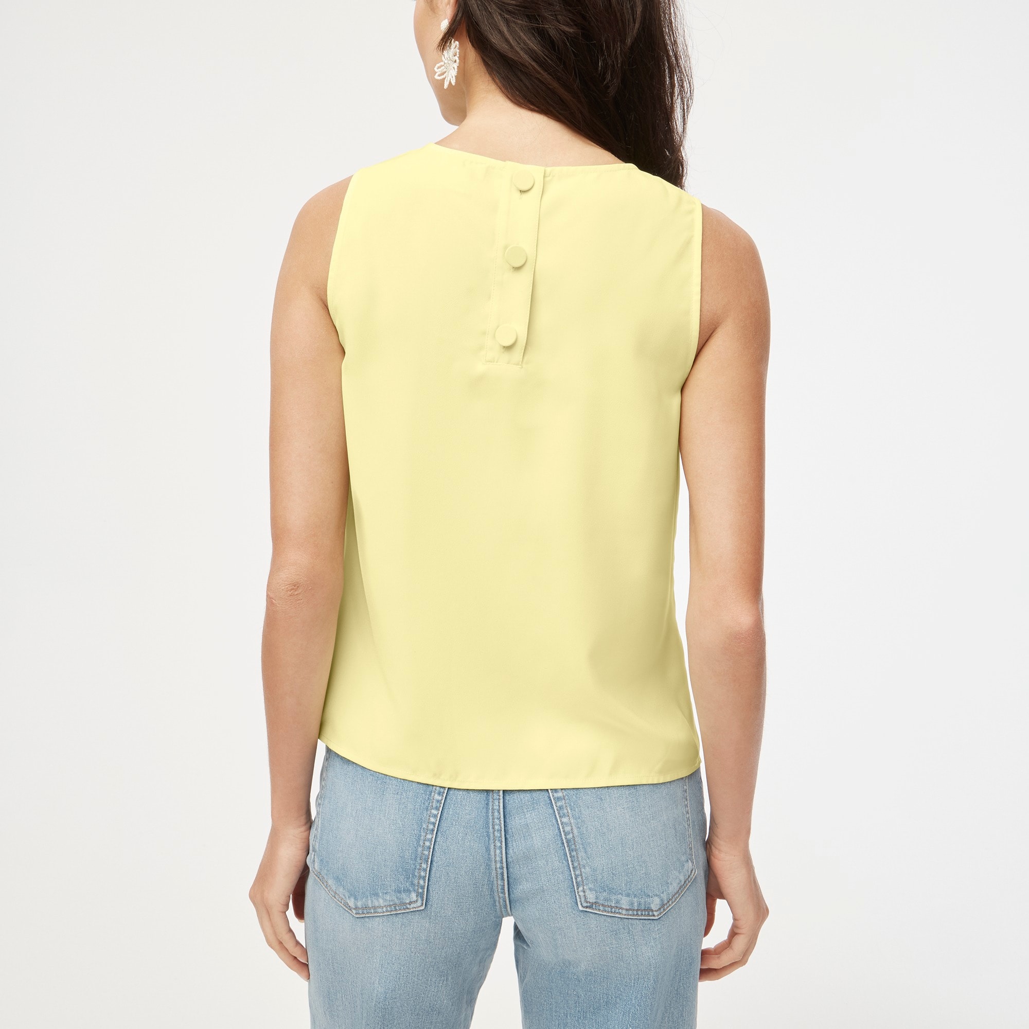 Sleeveless button-back shell