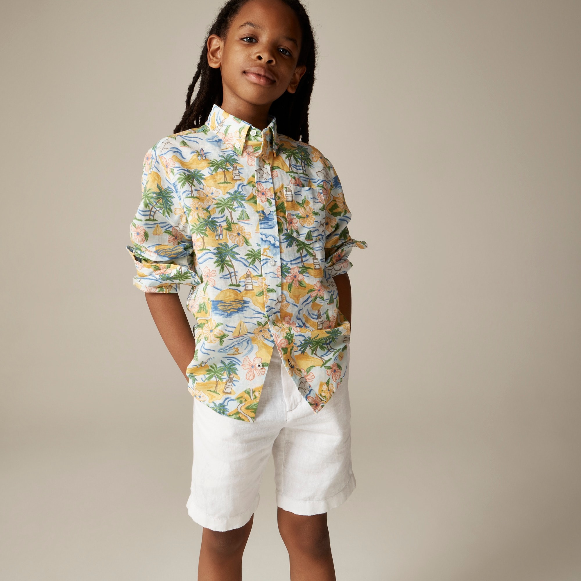  Kids' long-sleeve button-down linen shirt with sleeve tabs