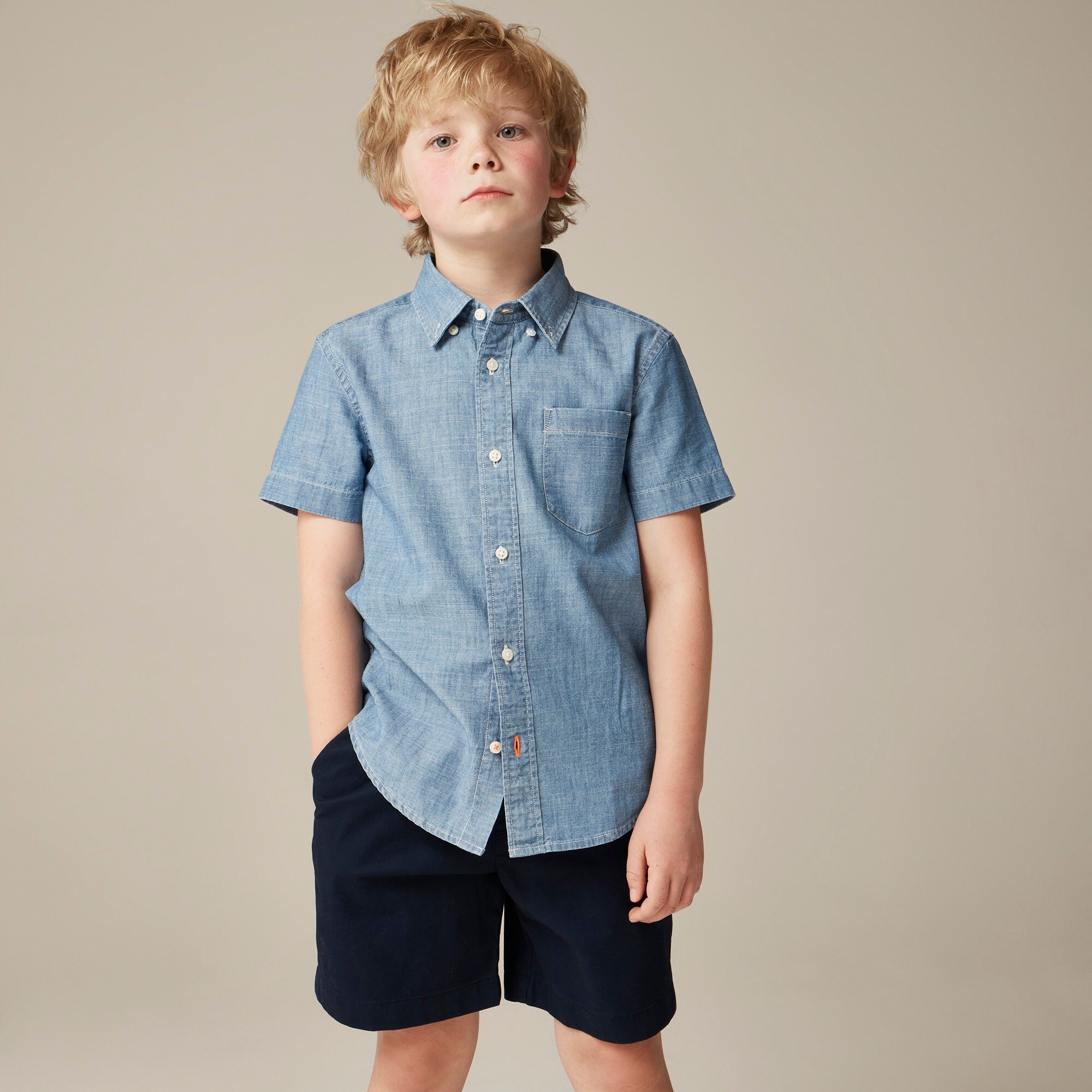  Kids' short-sleeve chambray shirt