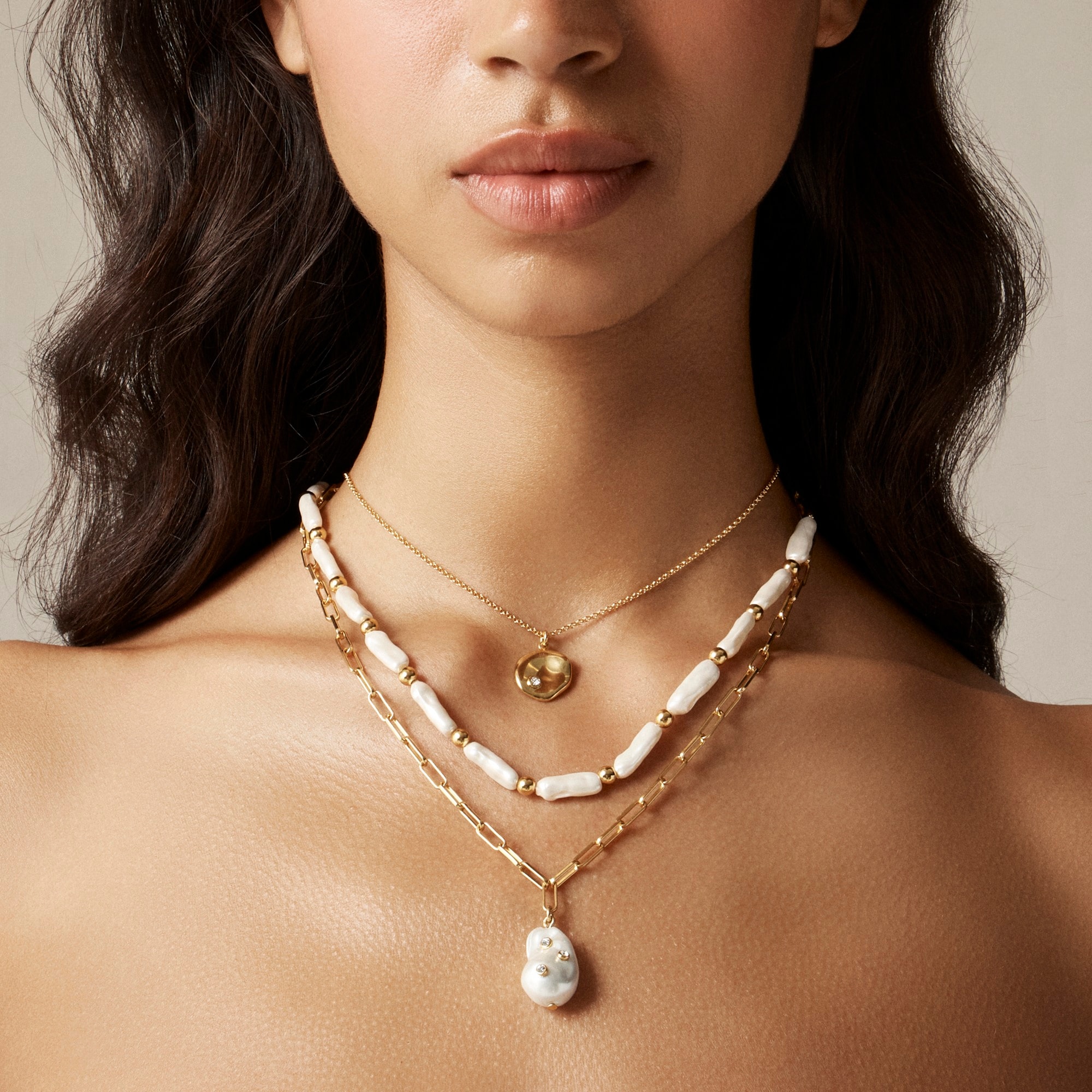 womens Layered pearl pendant necklace