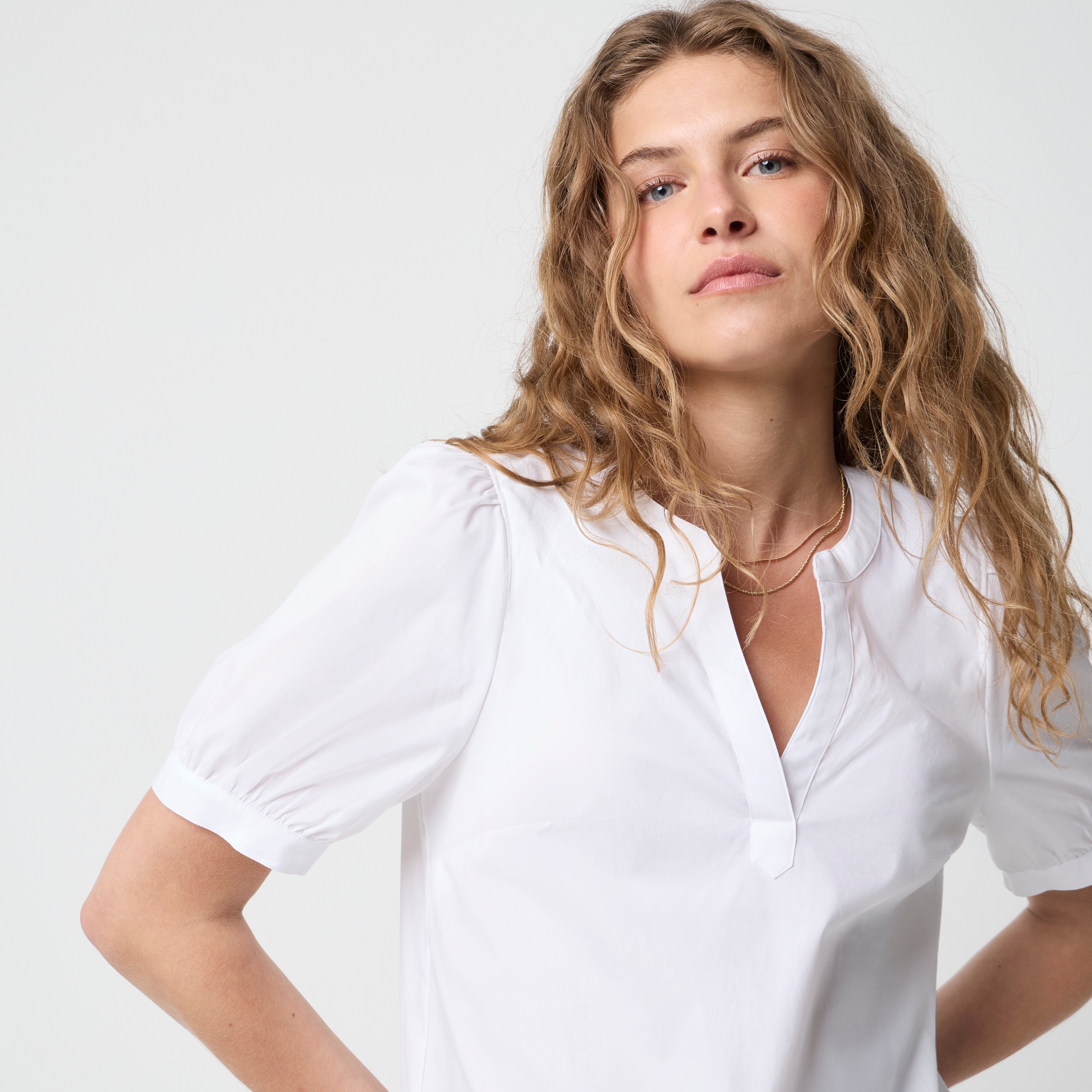 Short-sleeve poplin top
