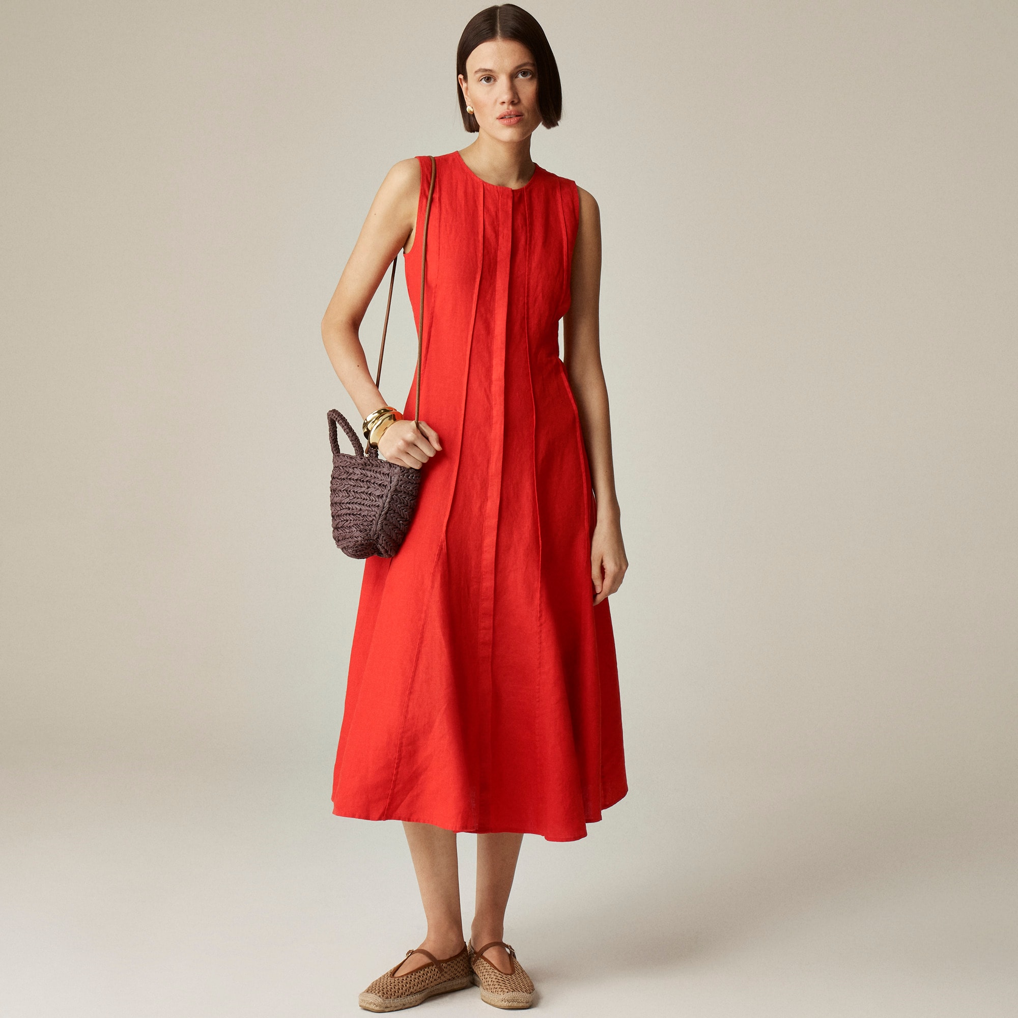 Seamed linen dress with removable belt