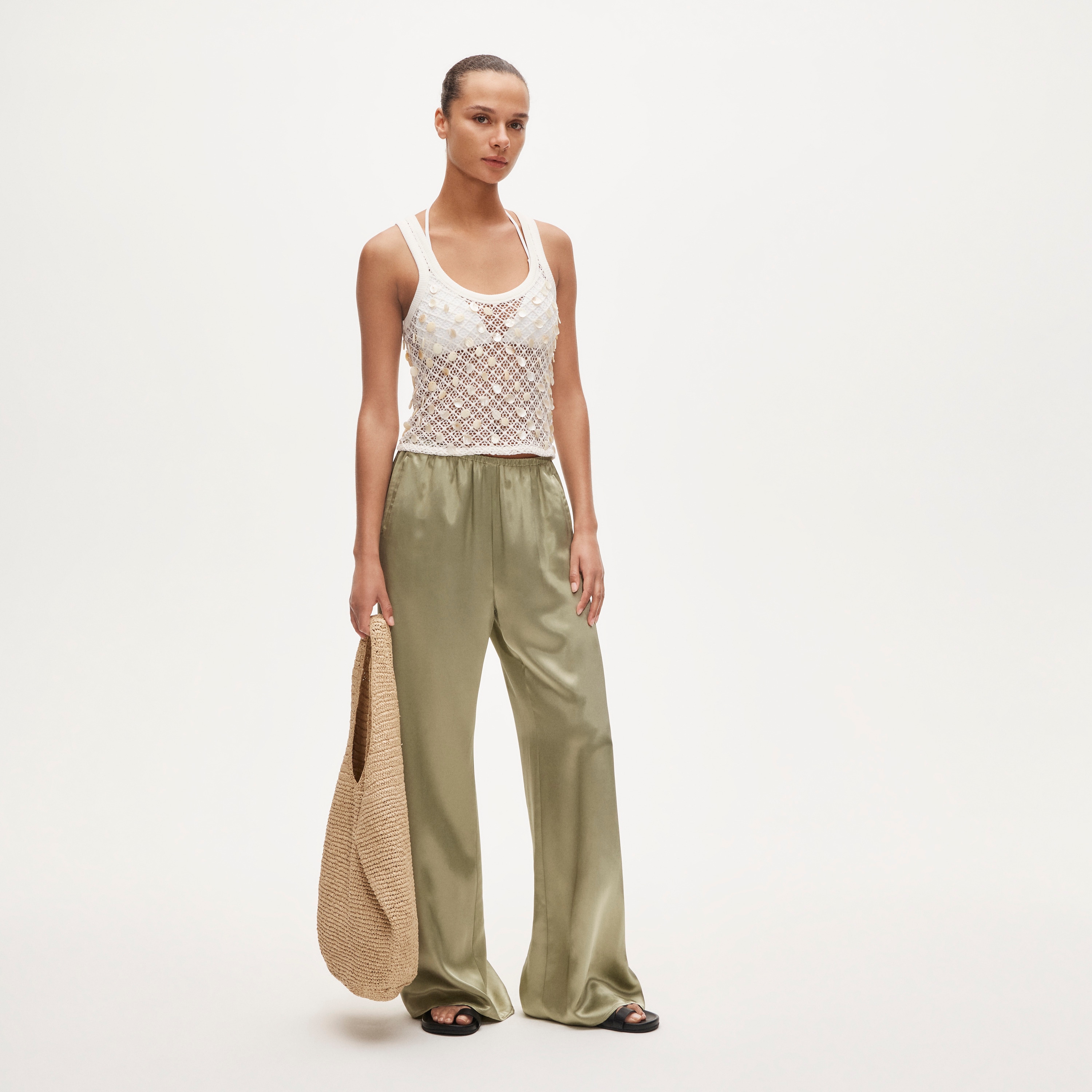 Crochet shell-embroidered tank top