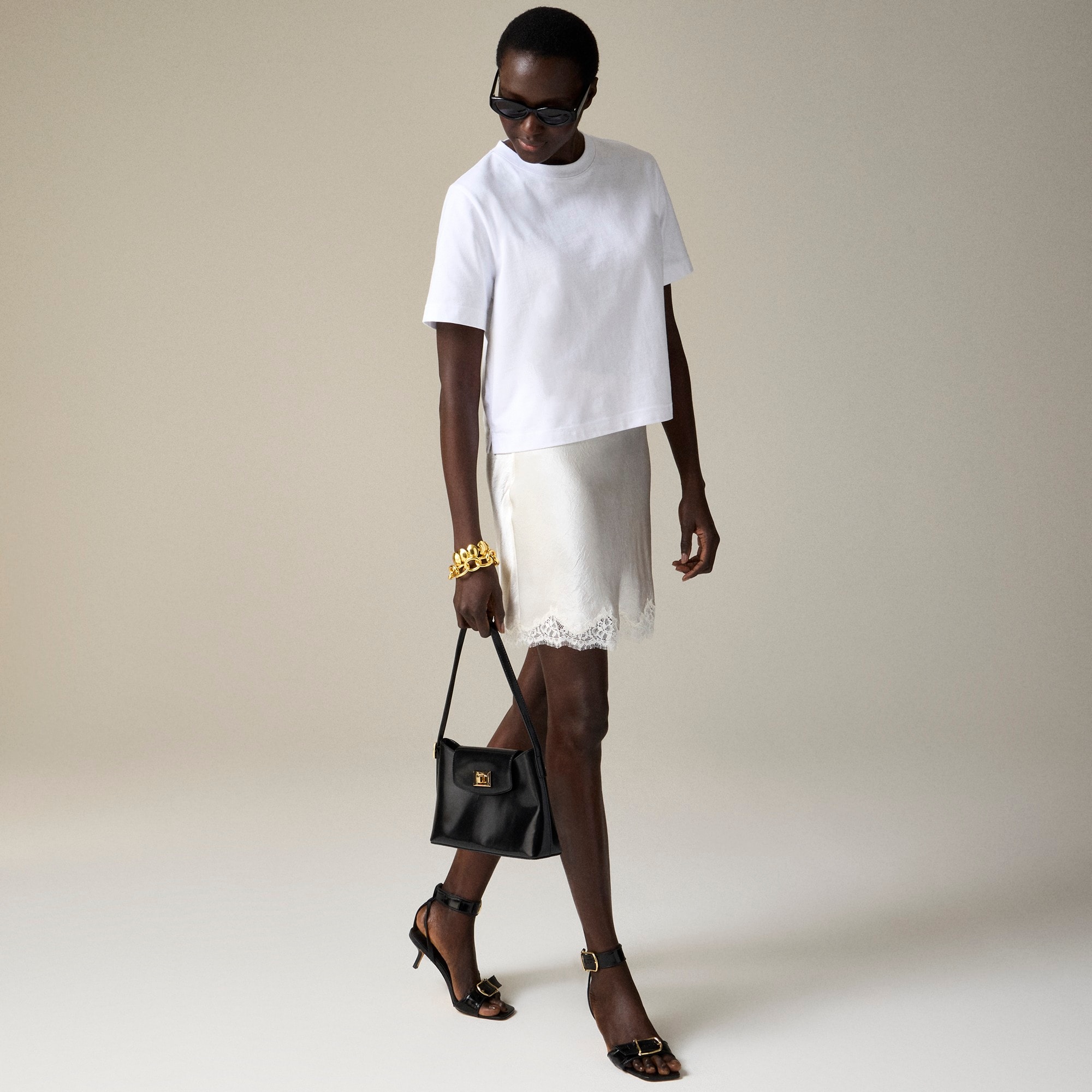 Relaxed premium-weight cropped T-shirt