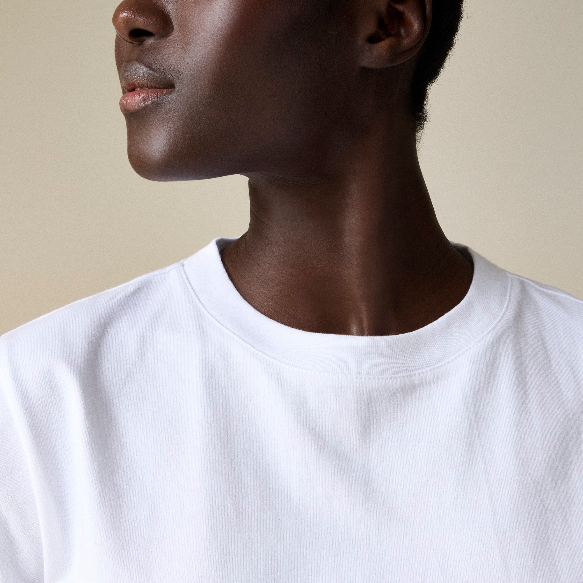 Relaxed premium-weight cropped T-shirt