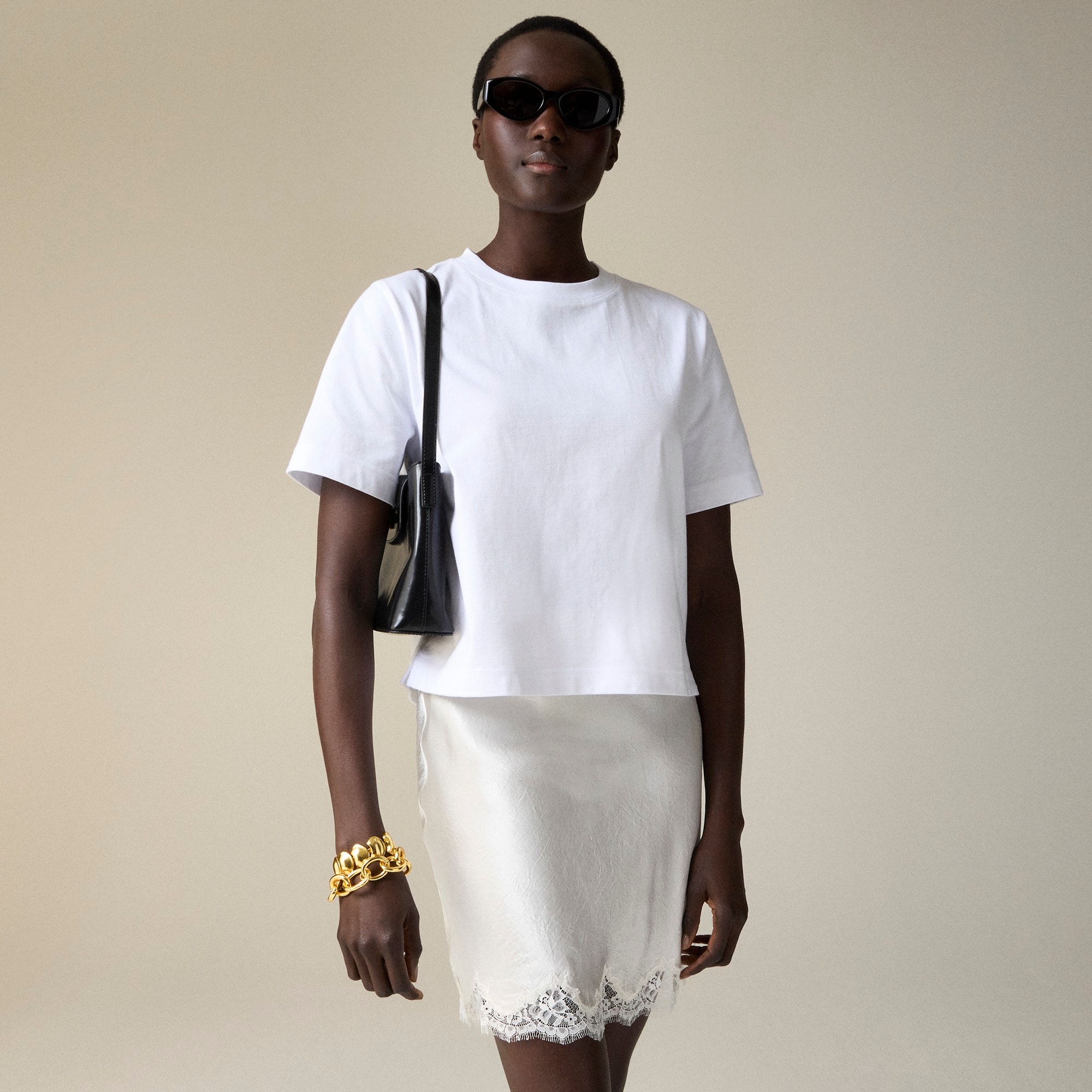 Relaxed premium-weight cropped T-shirt