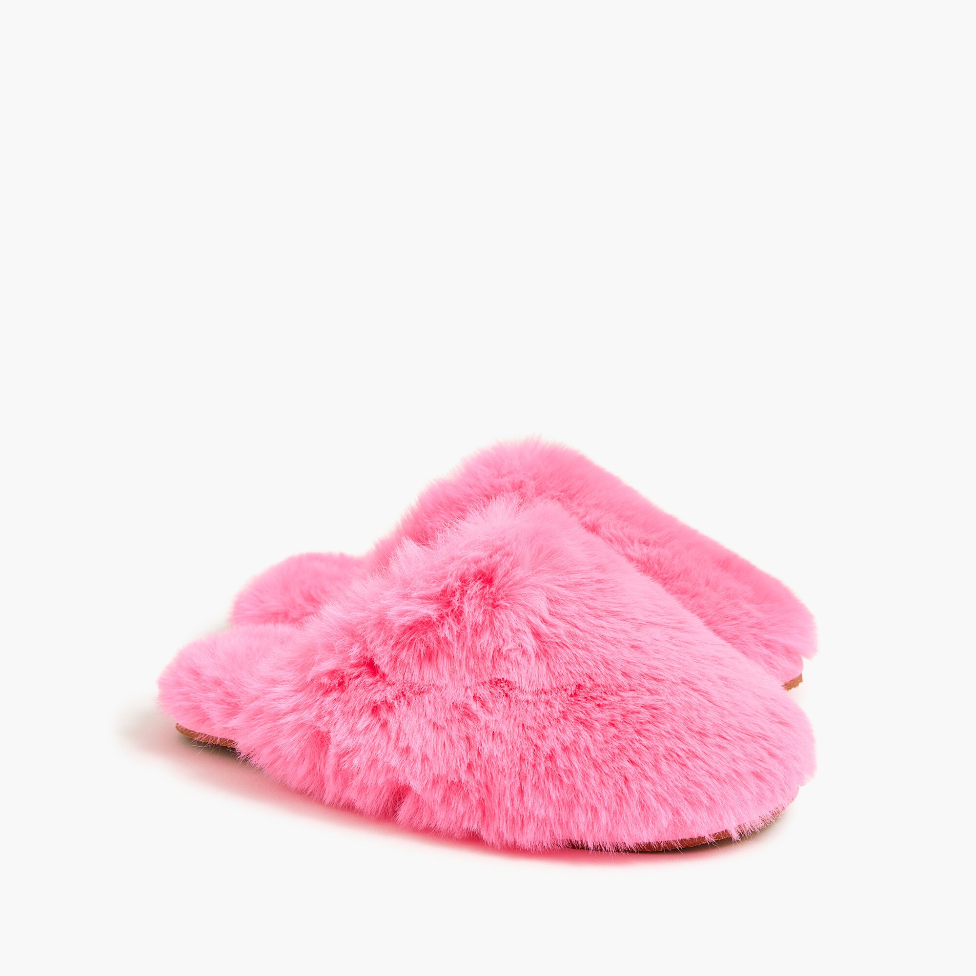 Girls' fuzzy slippers