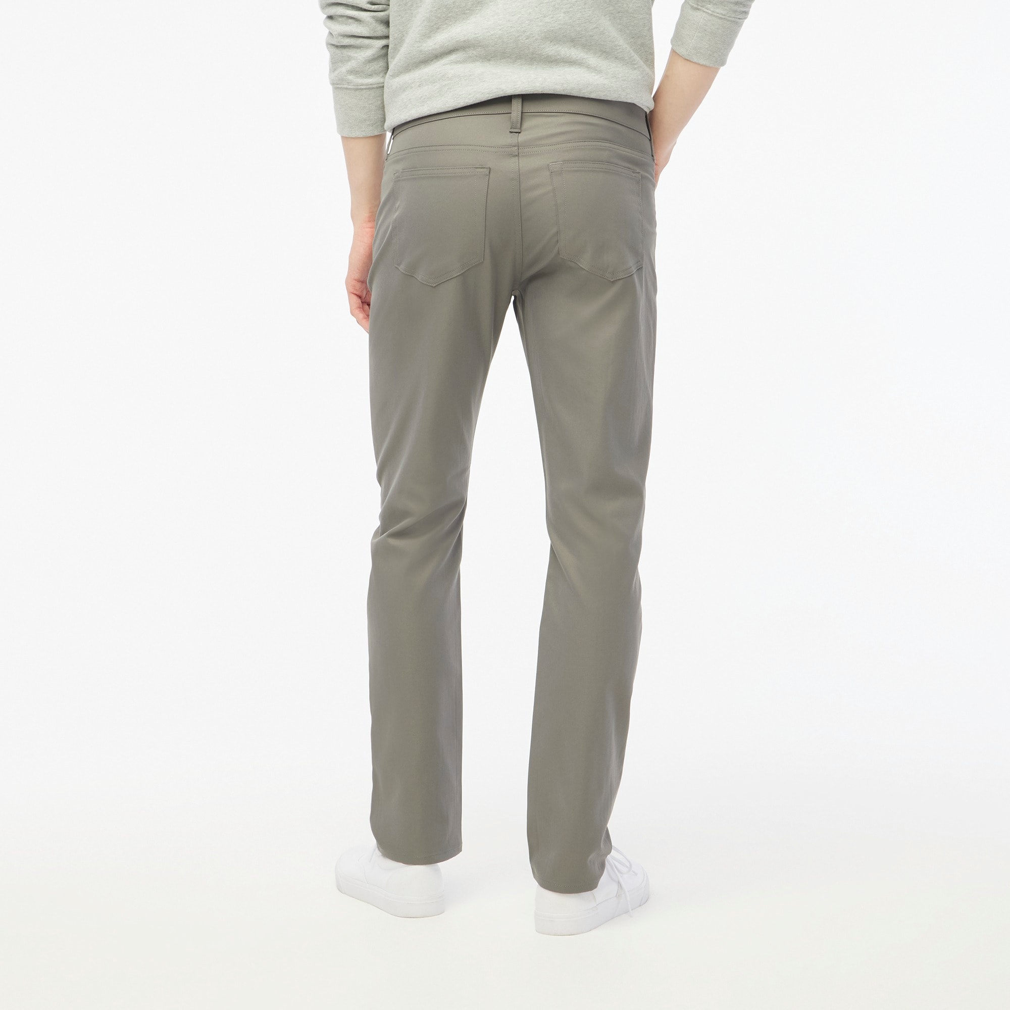 Slim-fit five-pocket tech pant