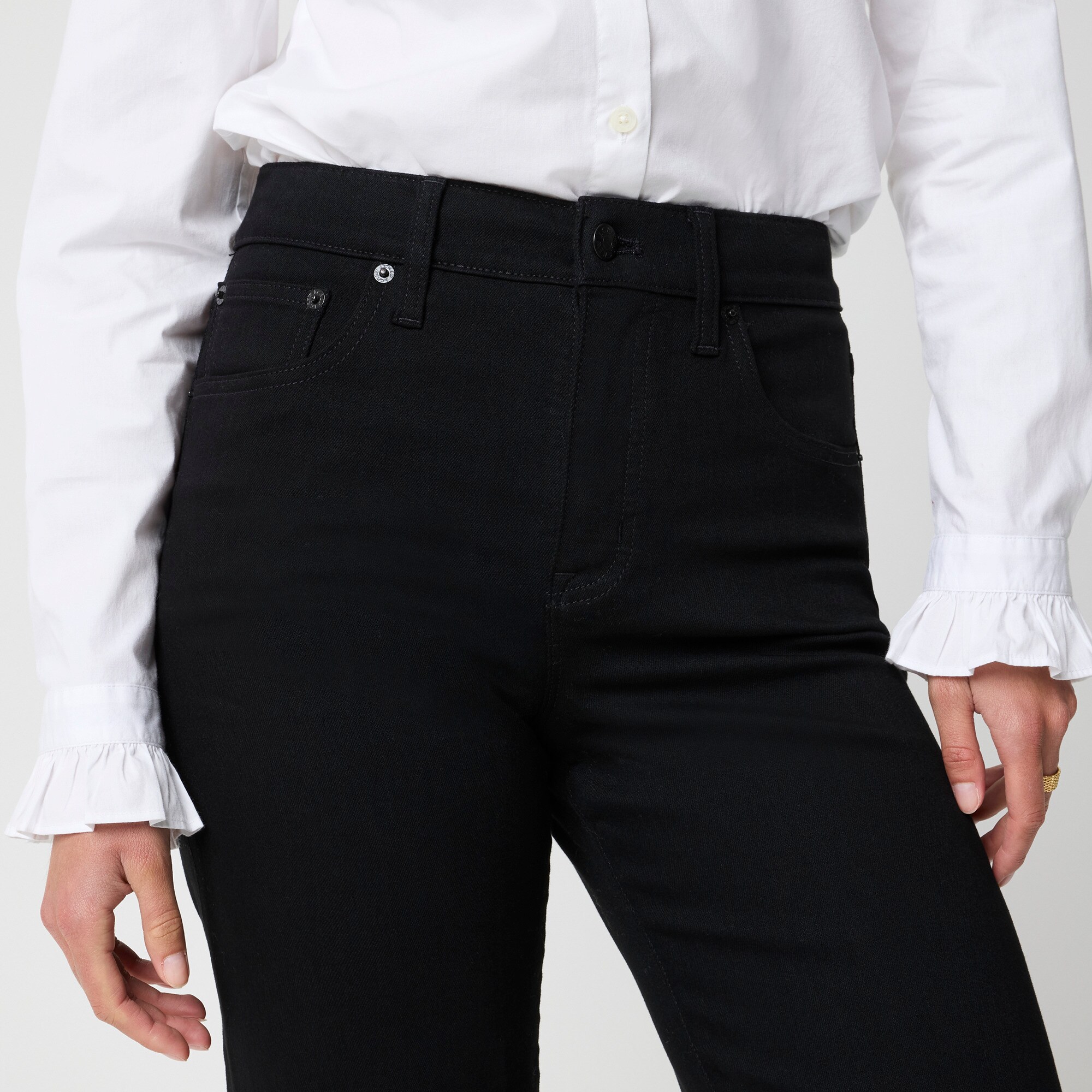 Black wide-leg cropped jean in all-day stretch