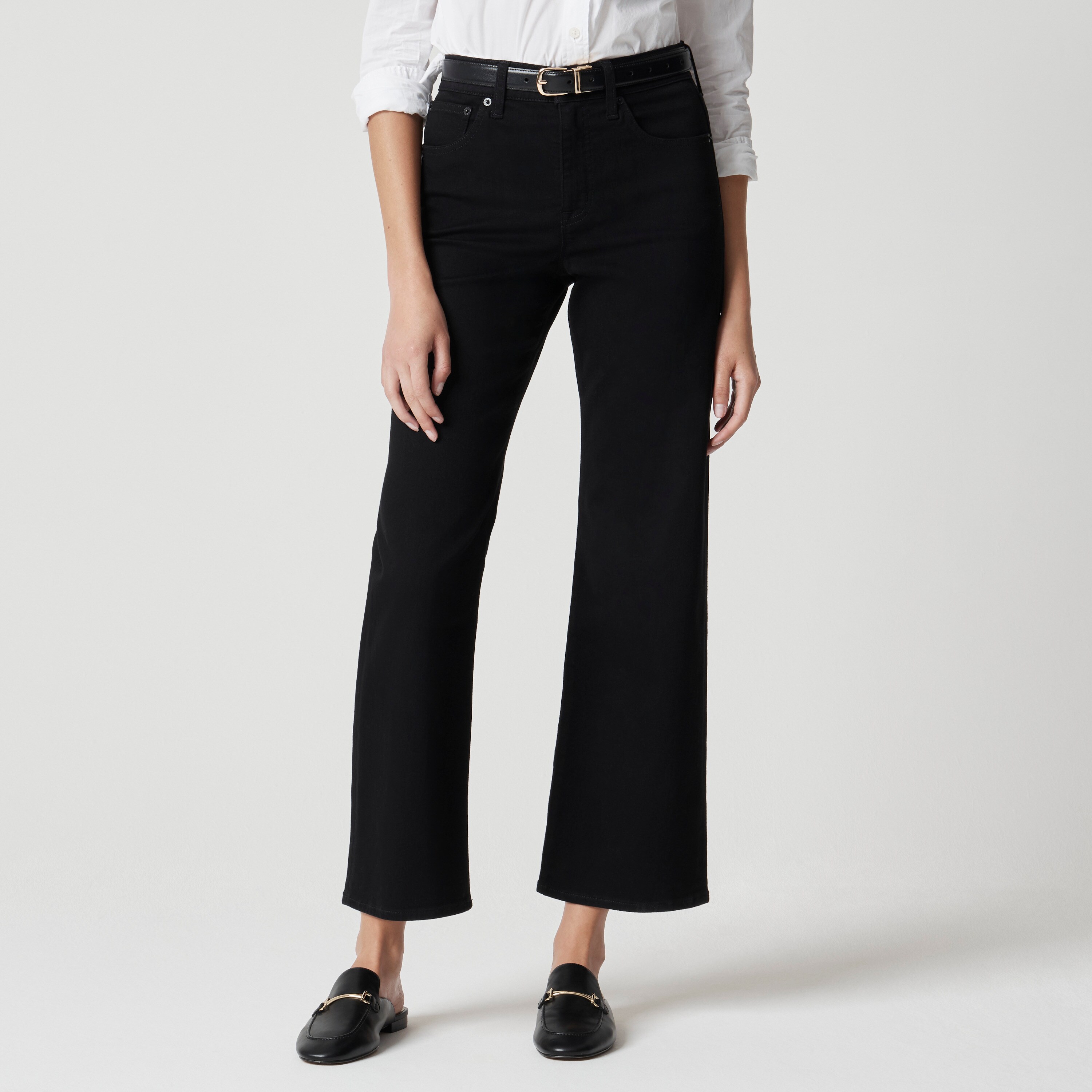 Black wide-leg cropped jean in all-day stretch