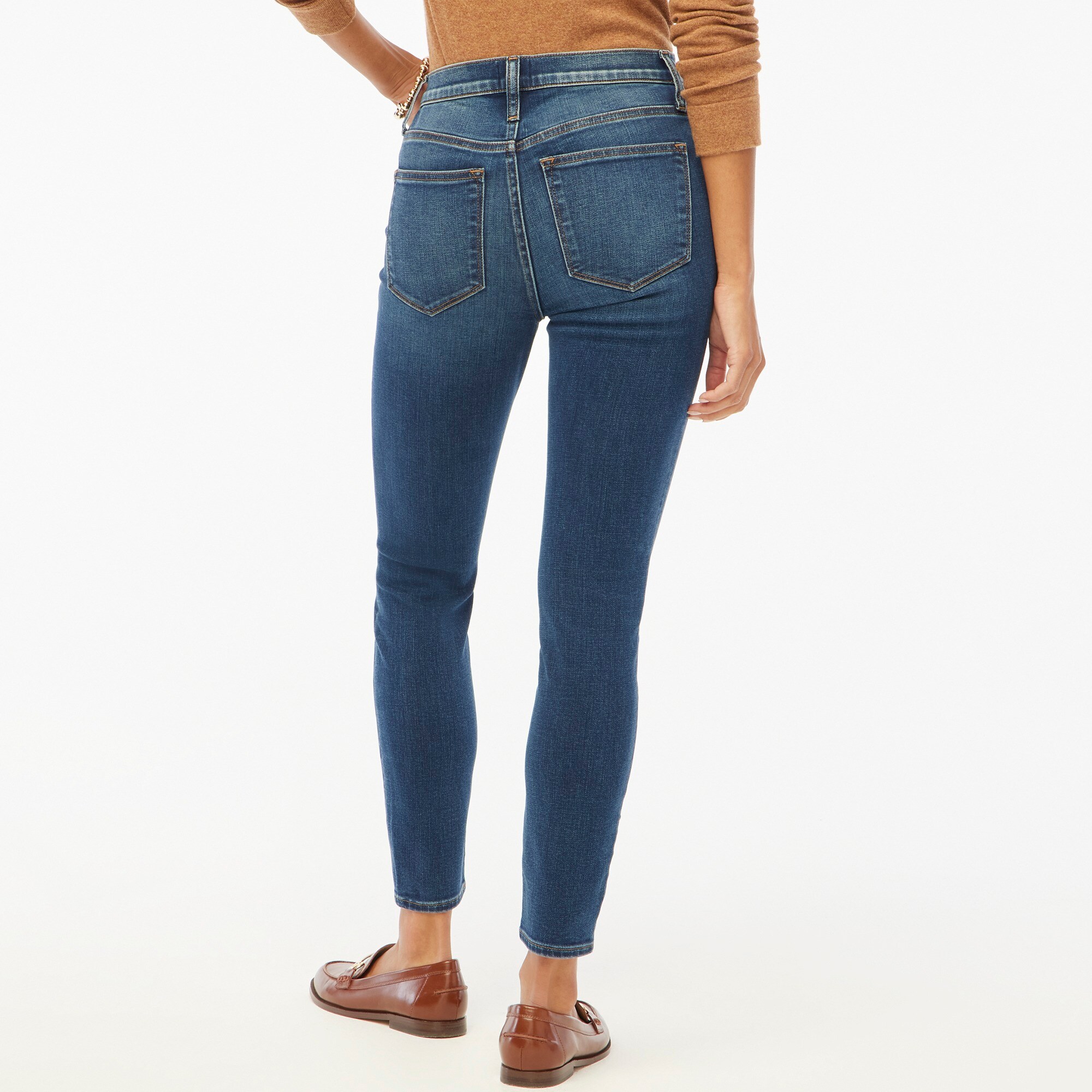 9" mid-rise skinny jean in signature stretch